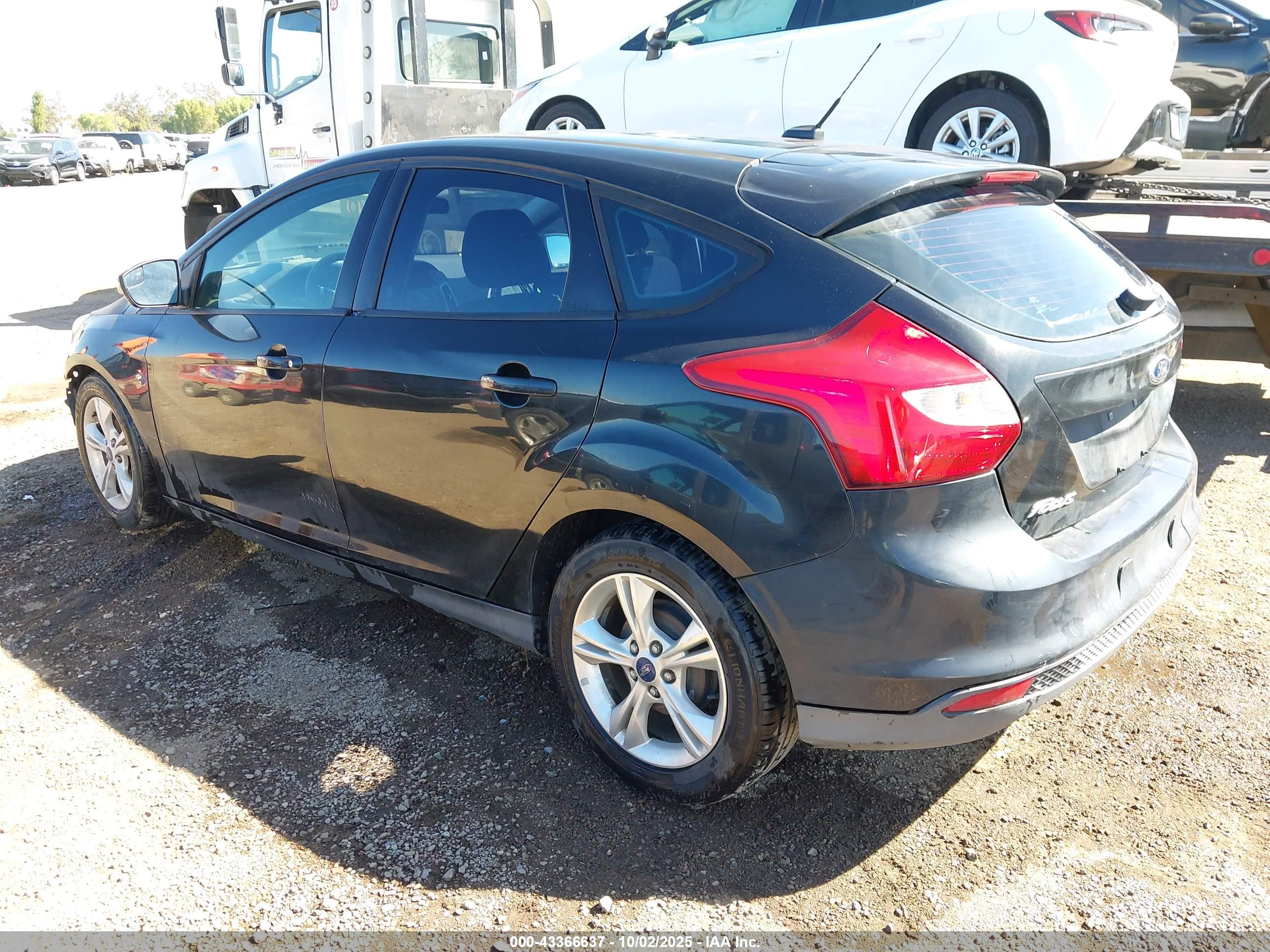 FORD FOCUS image 3