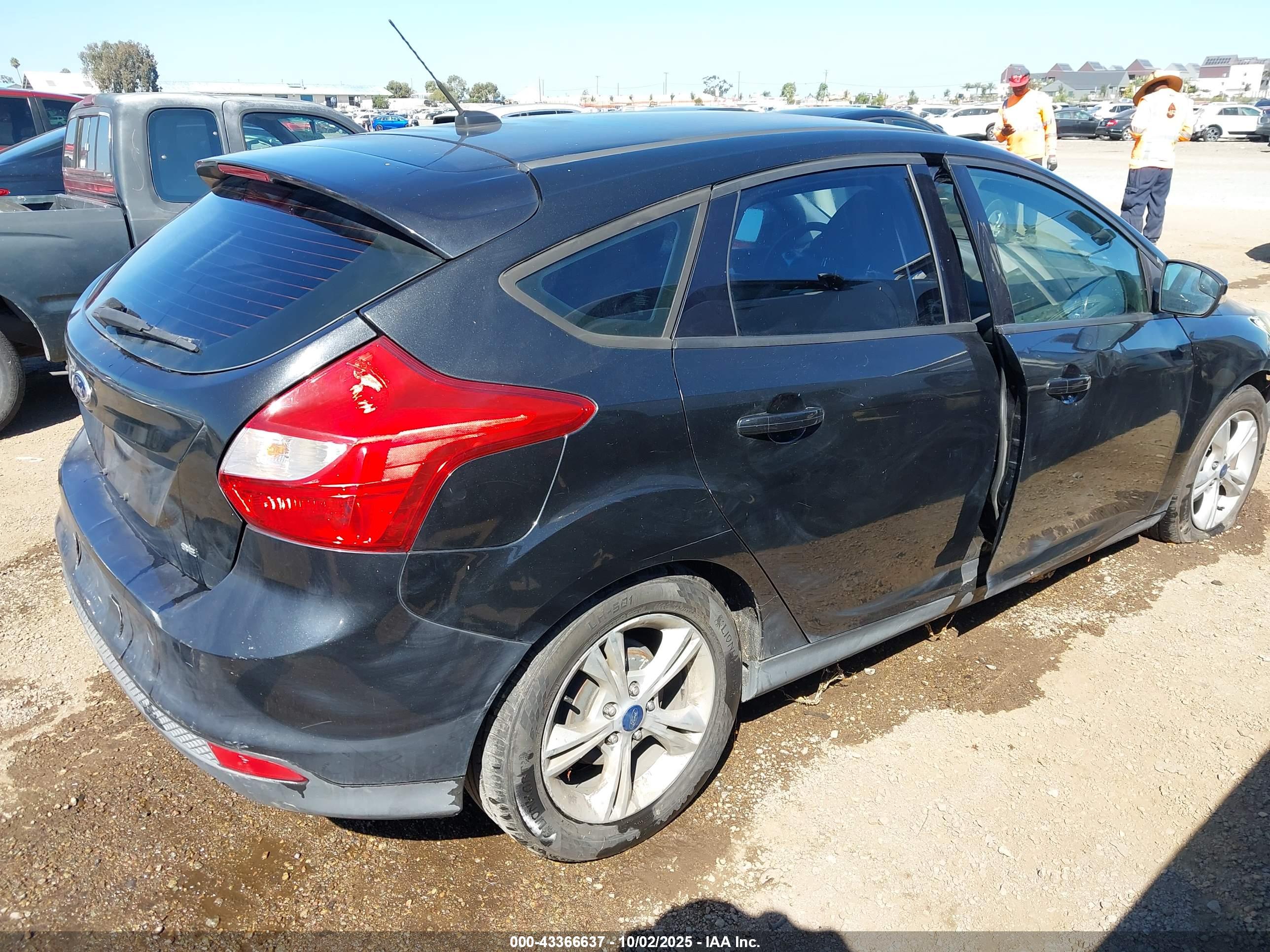 FORD FOCUS image 4