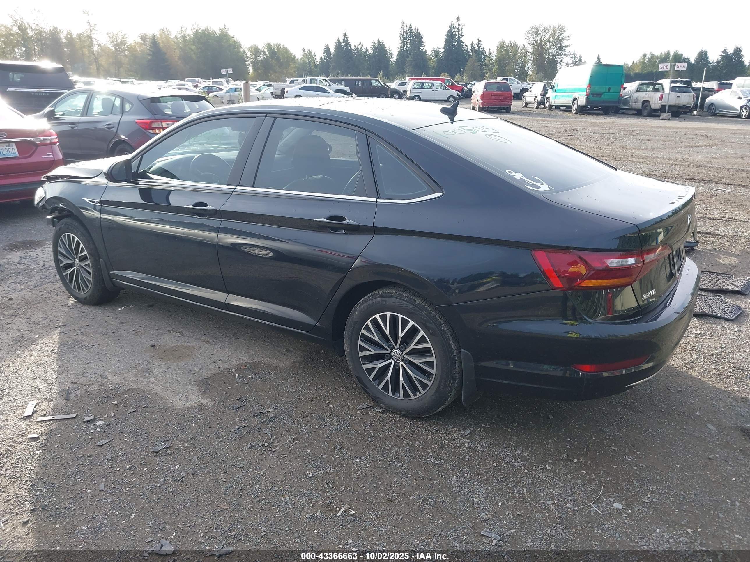 VOLKSWAGEN JETTA image 3