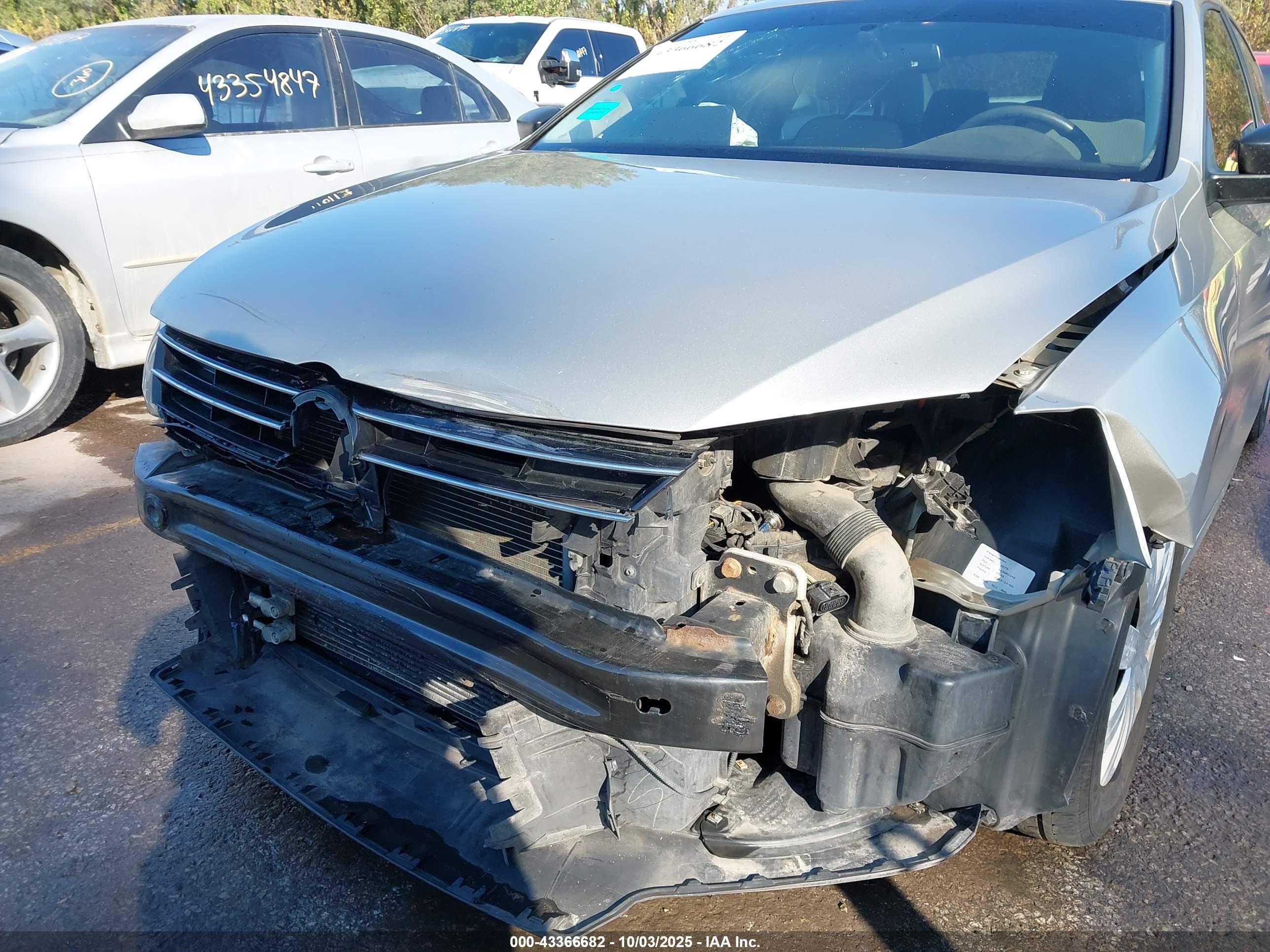 VOLKSWAGEN JETTA image 6