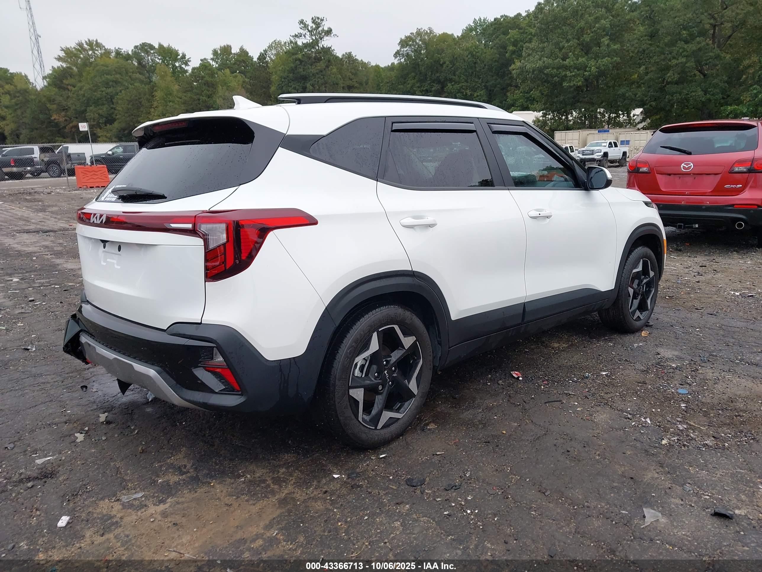 KIA SELTOS image 4