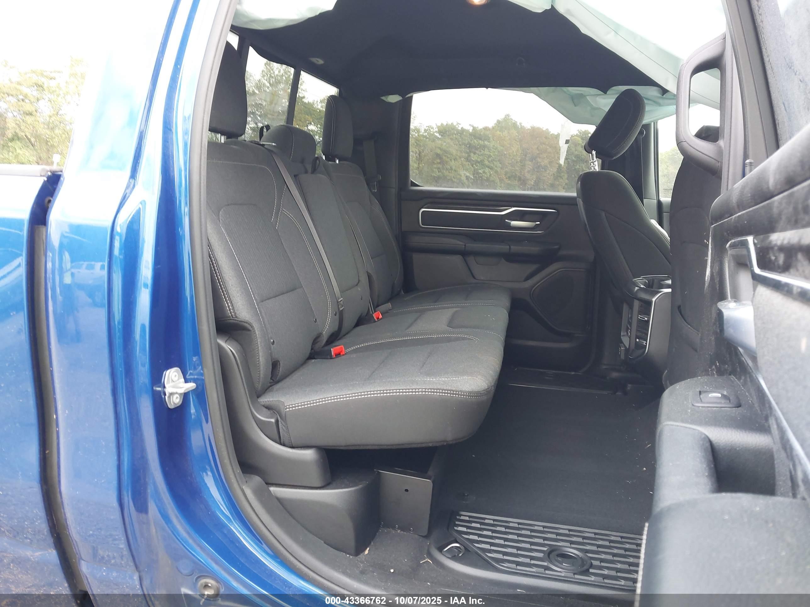 RAM 1500 image 8