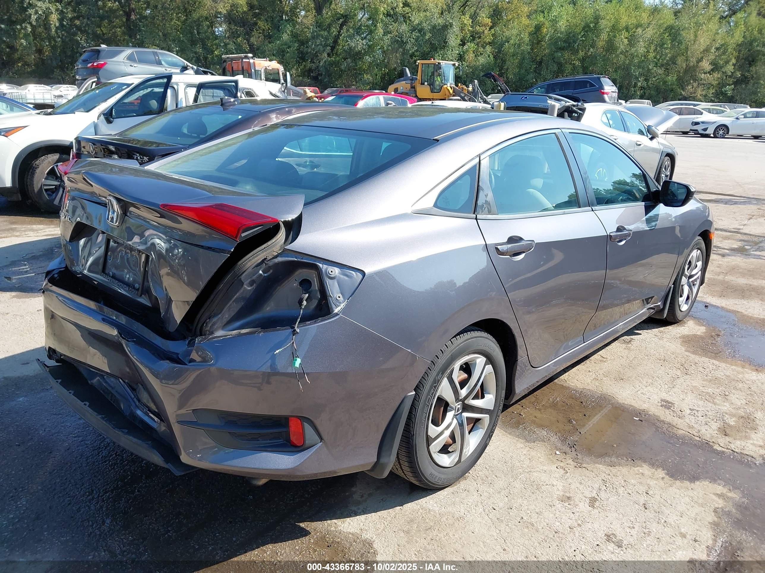 HONDA CIVIC image 4