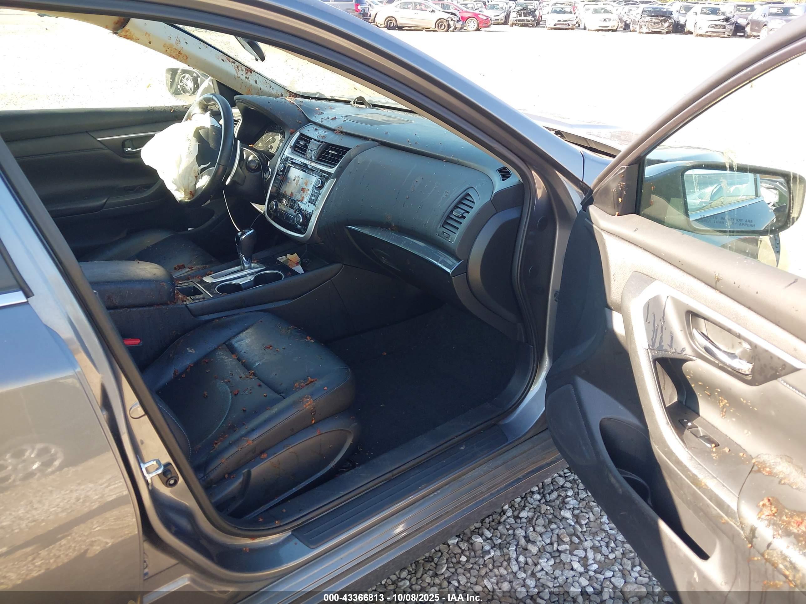 NISSAN ALTIMA image 5