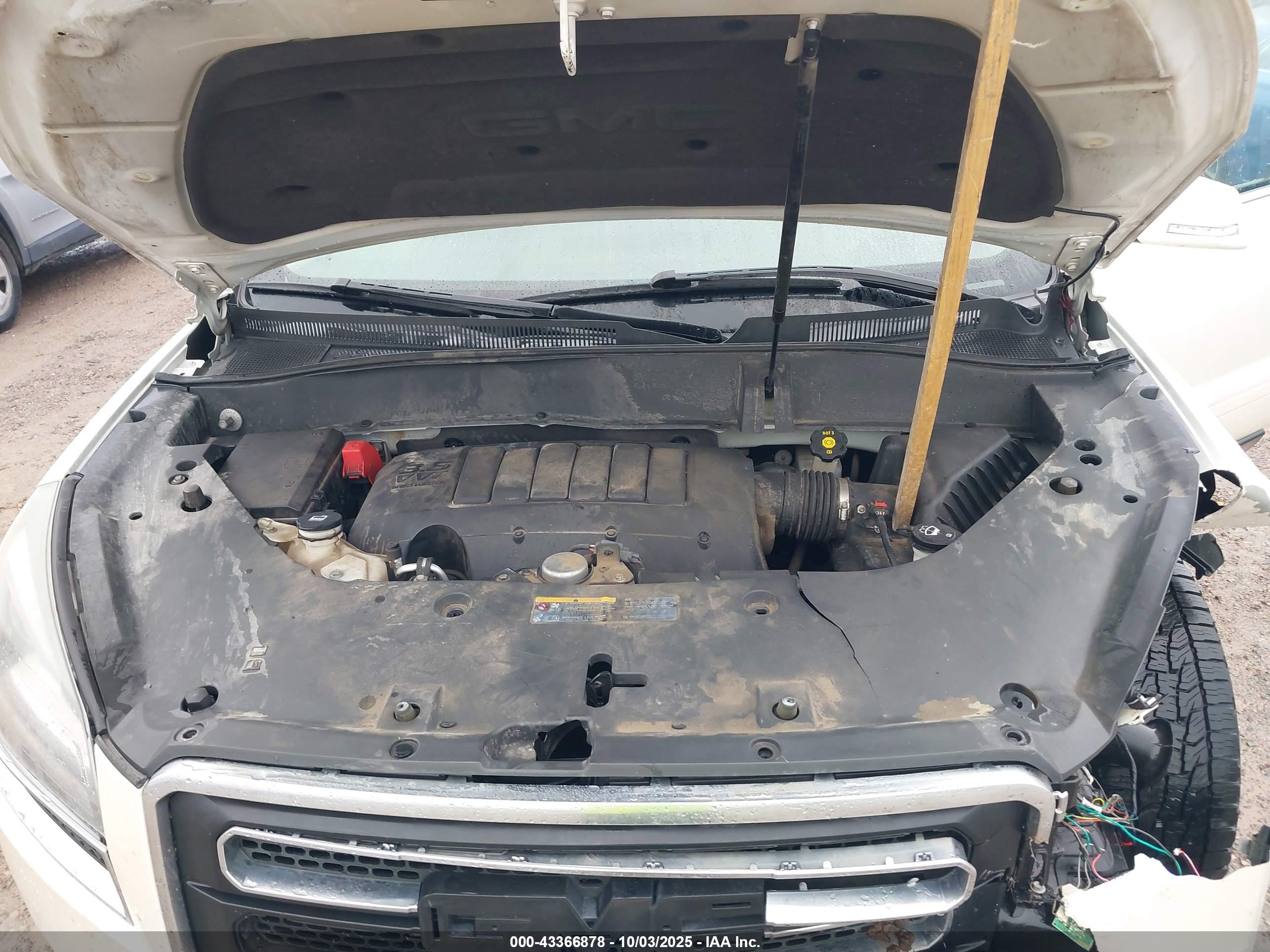 GMC ACADIA image 10