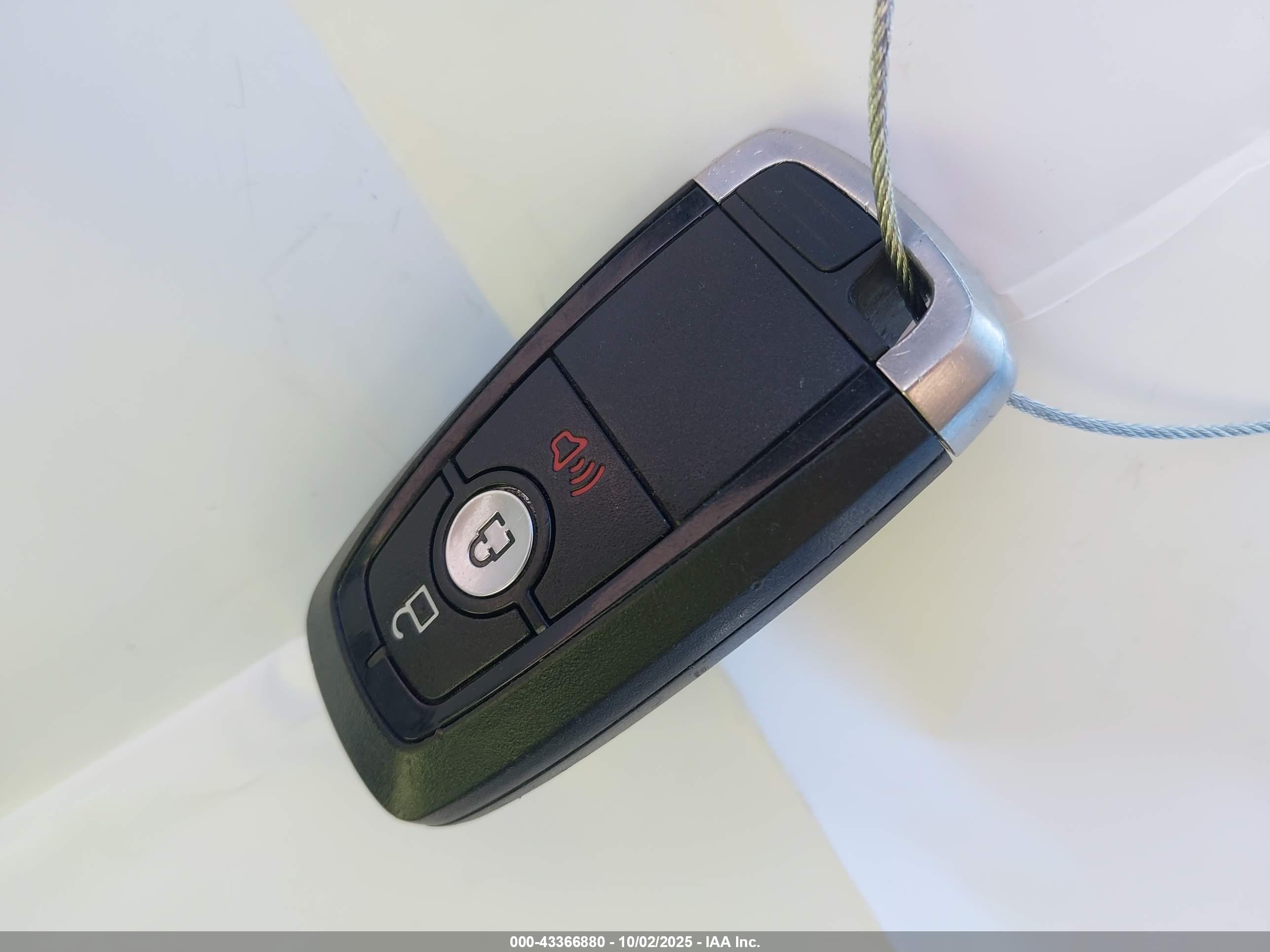 FORD ESCAPE image 11