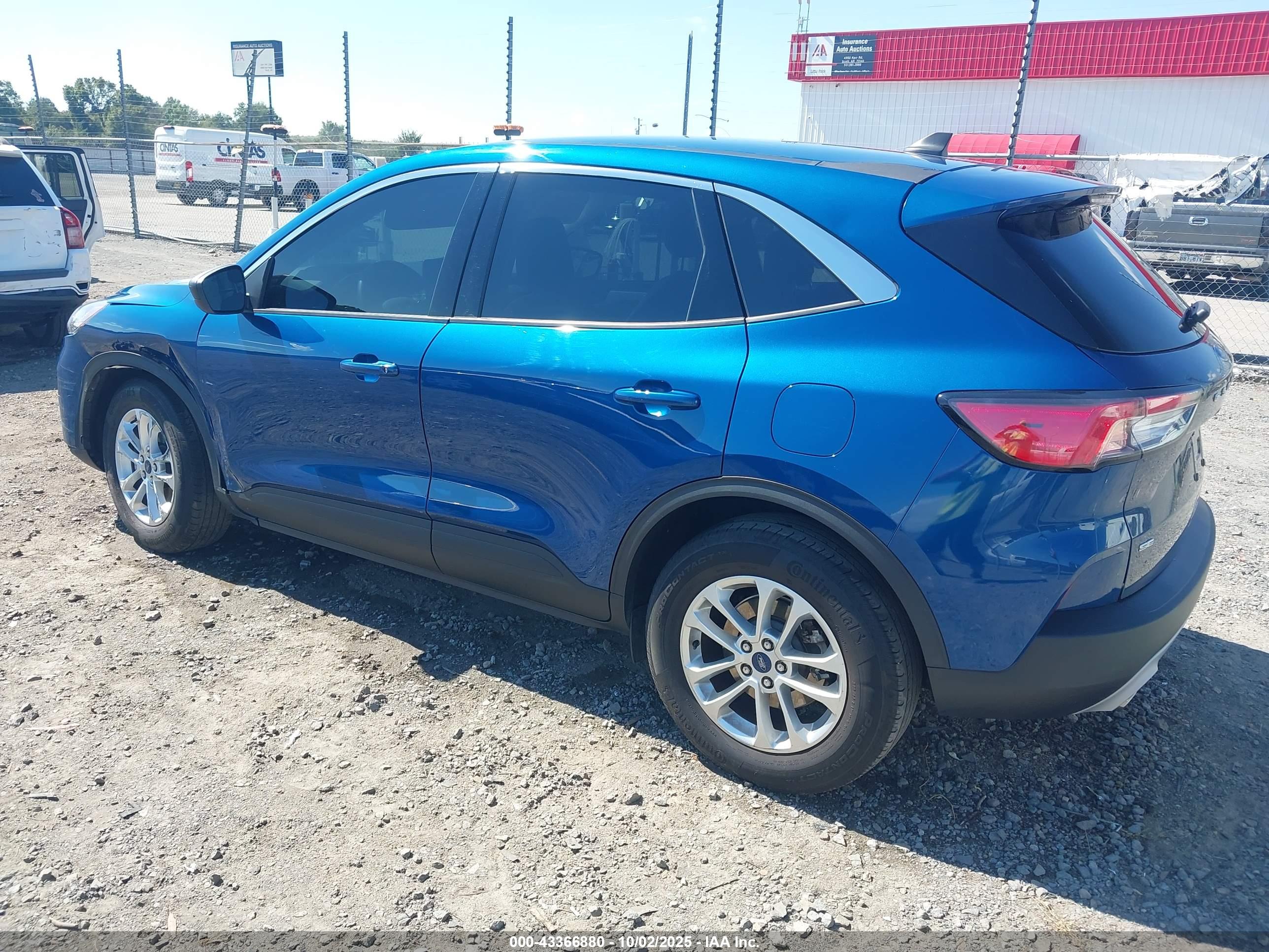 FORD ESCAPE image 3