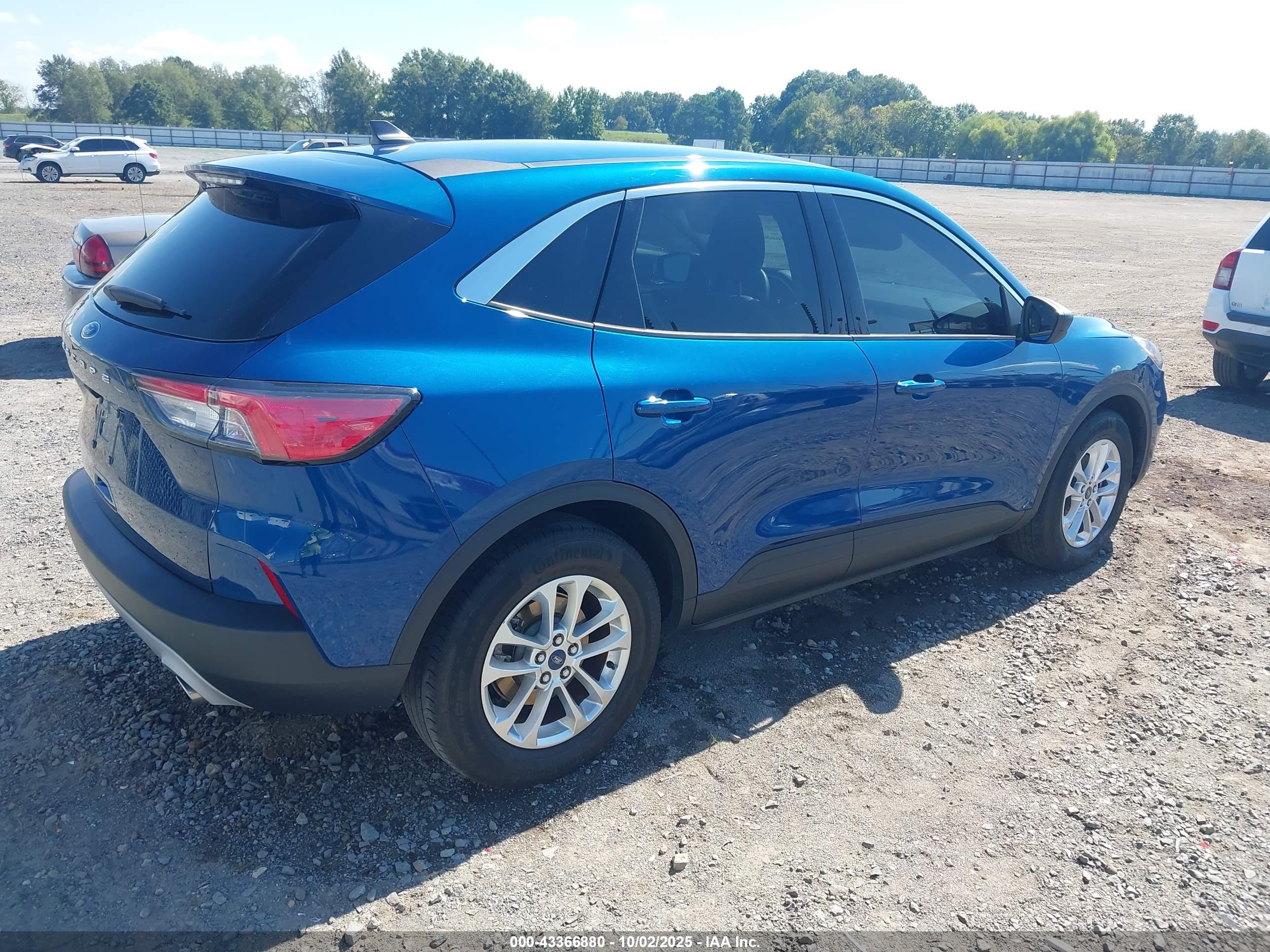 FORD ESCAPE image 4
