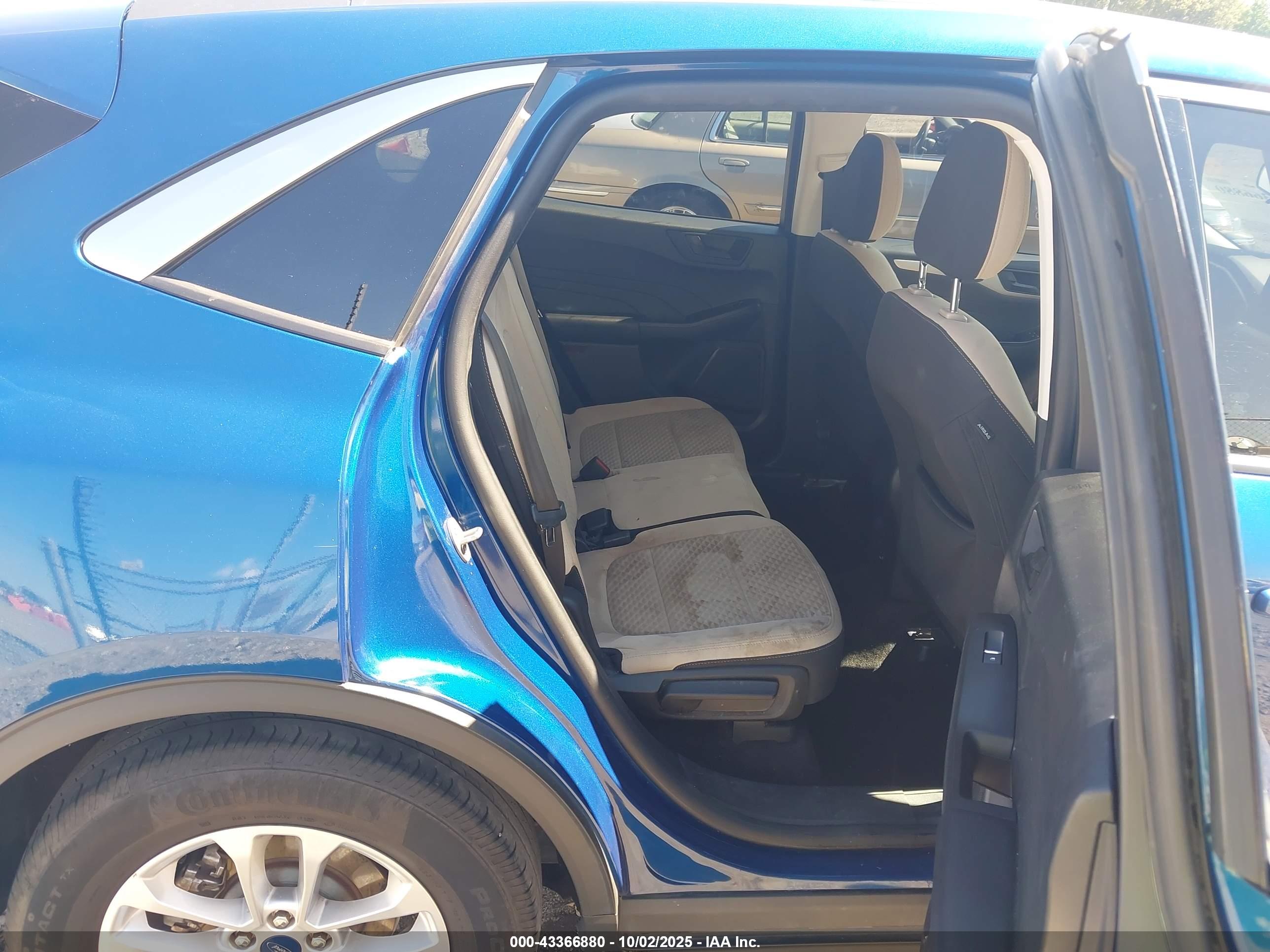 FORD ESCAPE image 8
