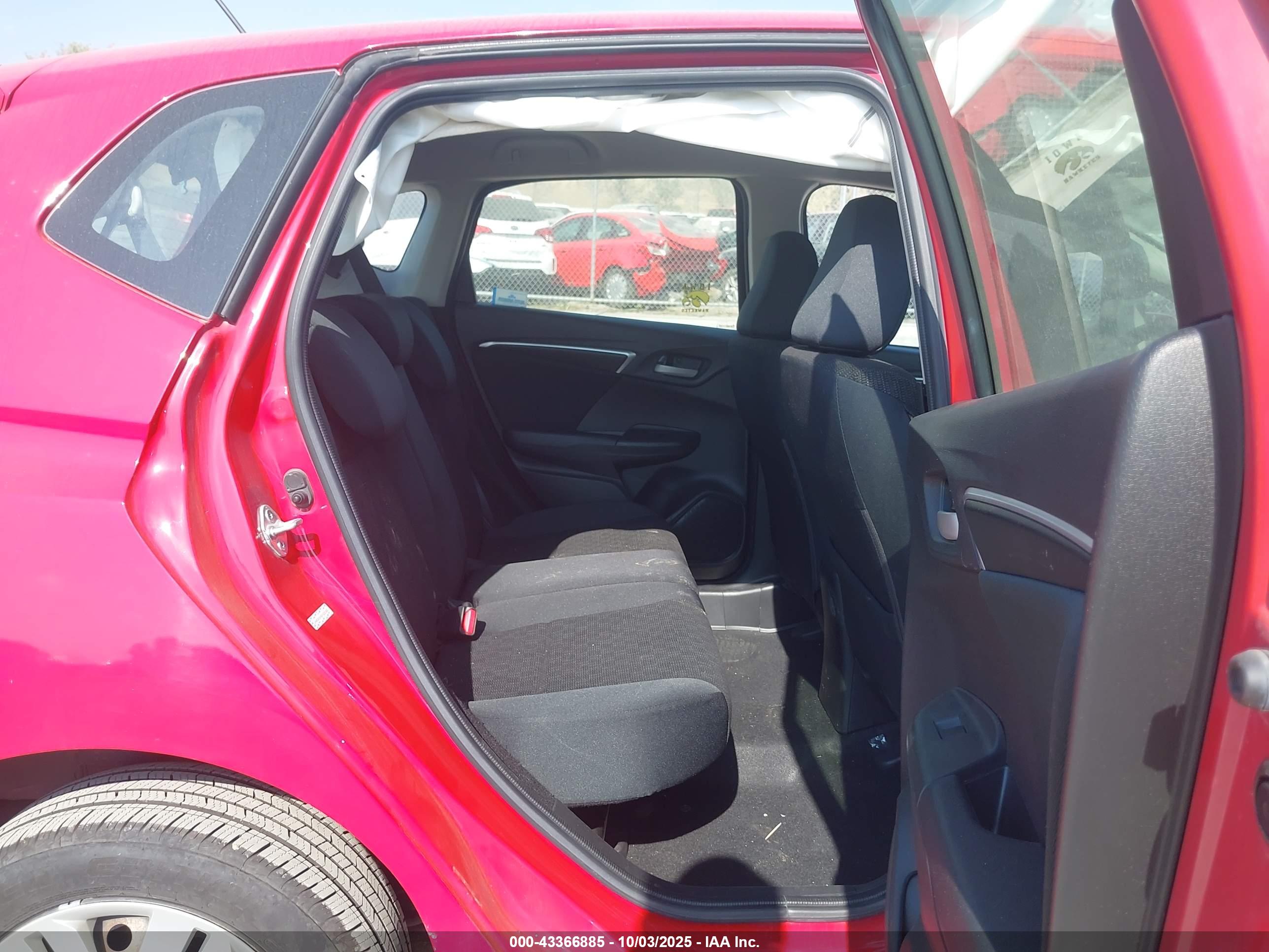 HONDA FIT image 8