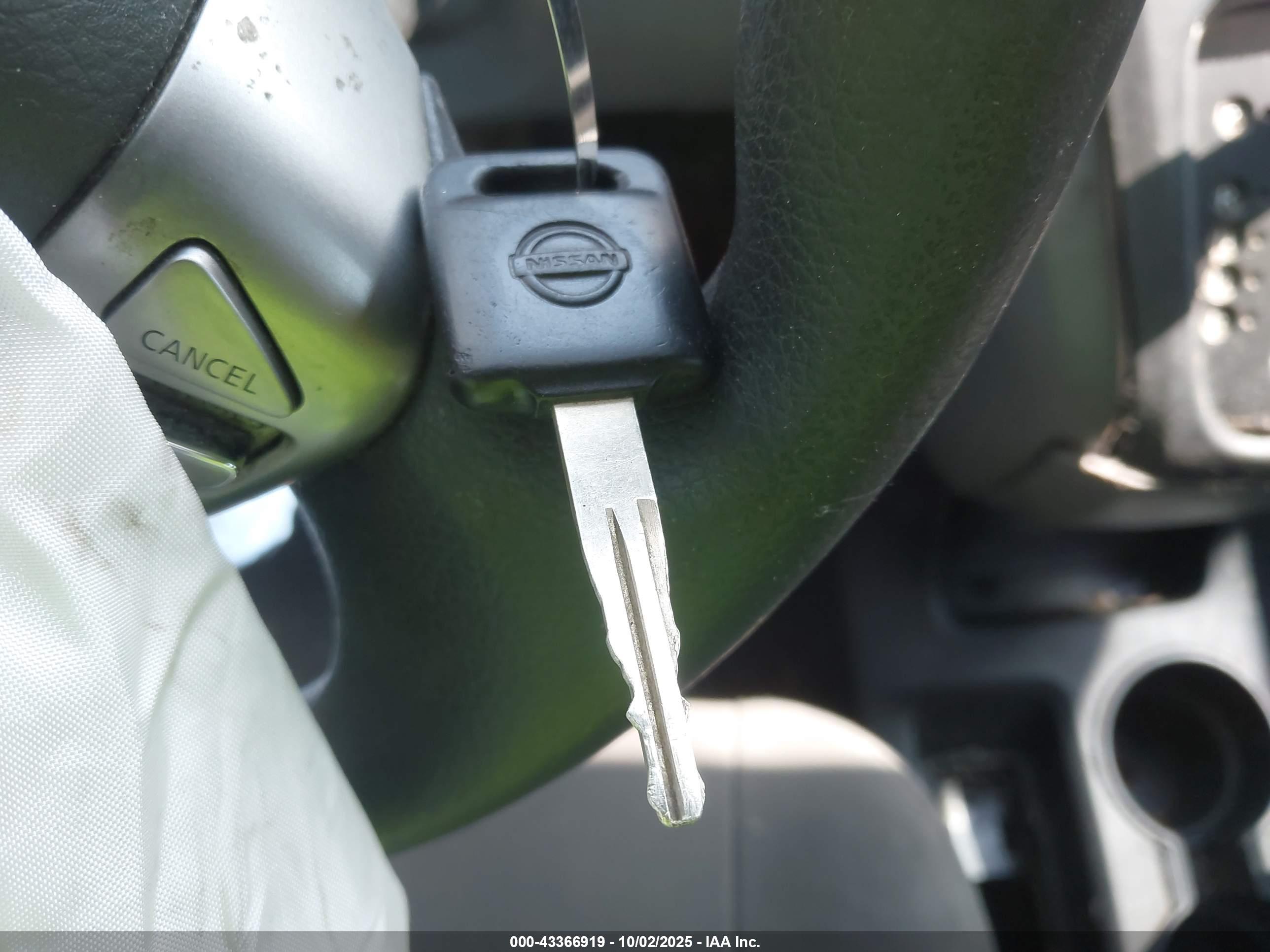 NISSAN NV200 image 11