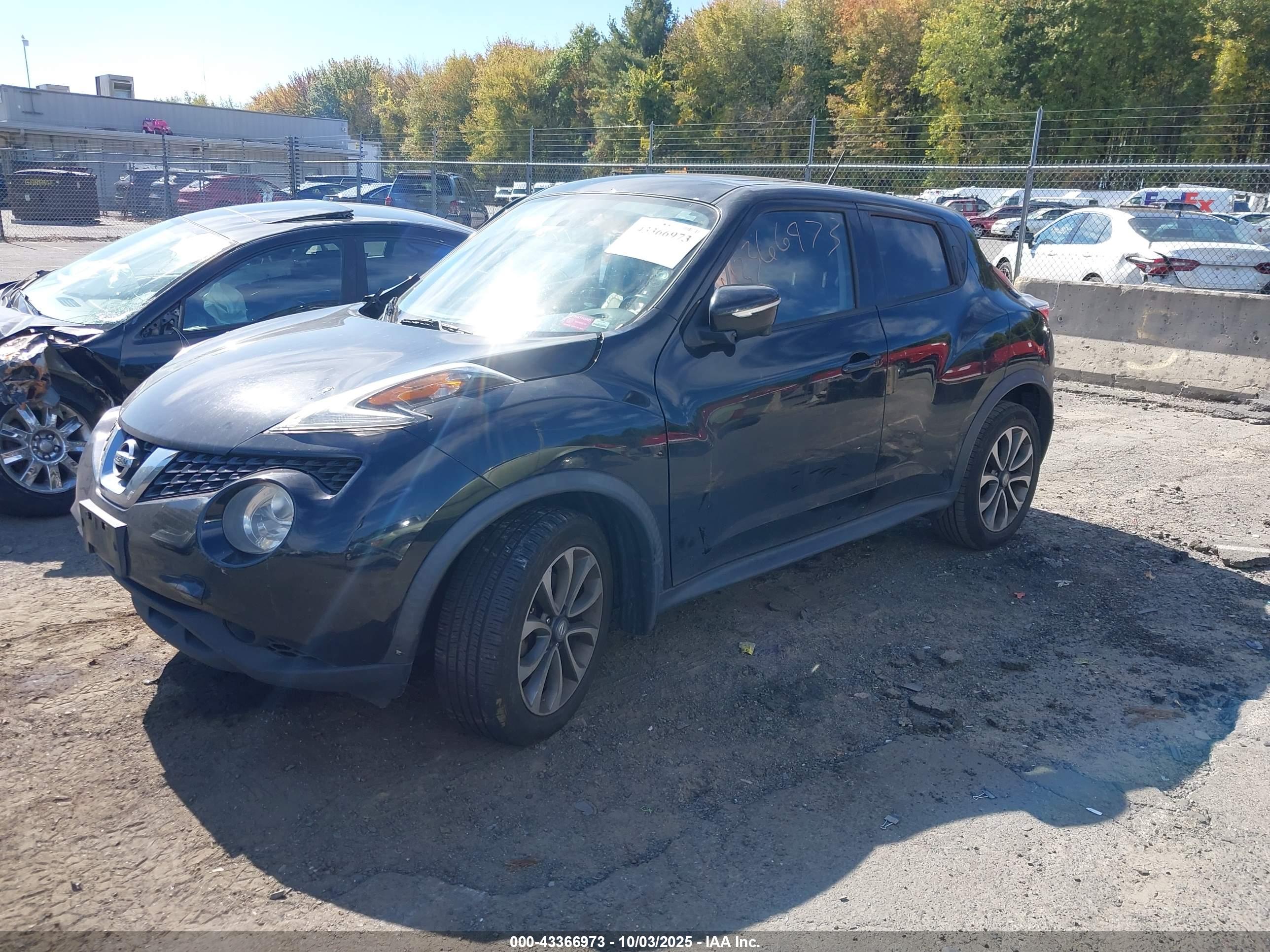 NISSAN JUKE image 2