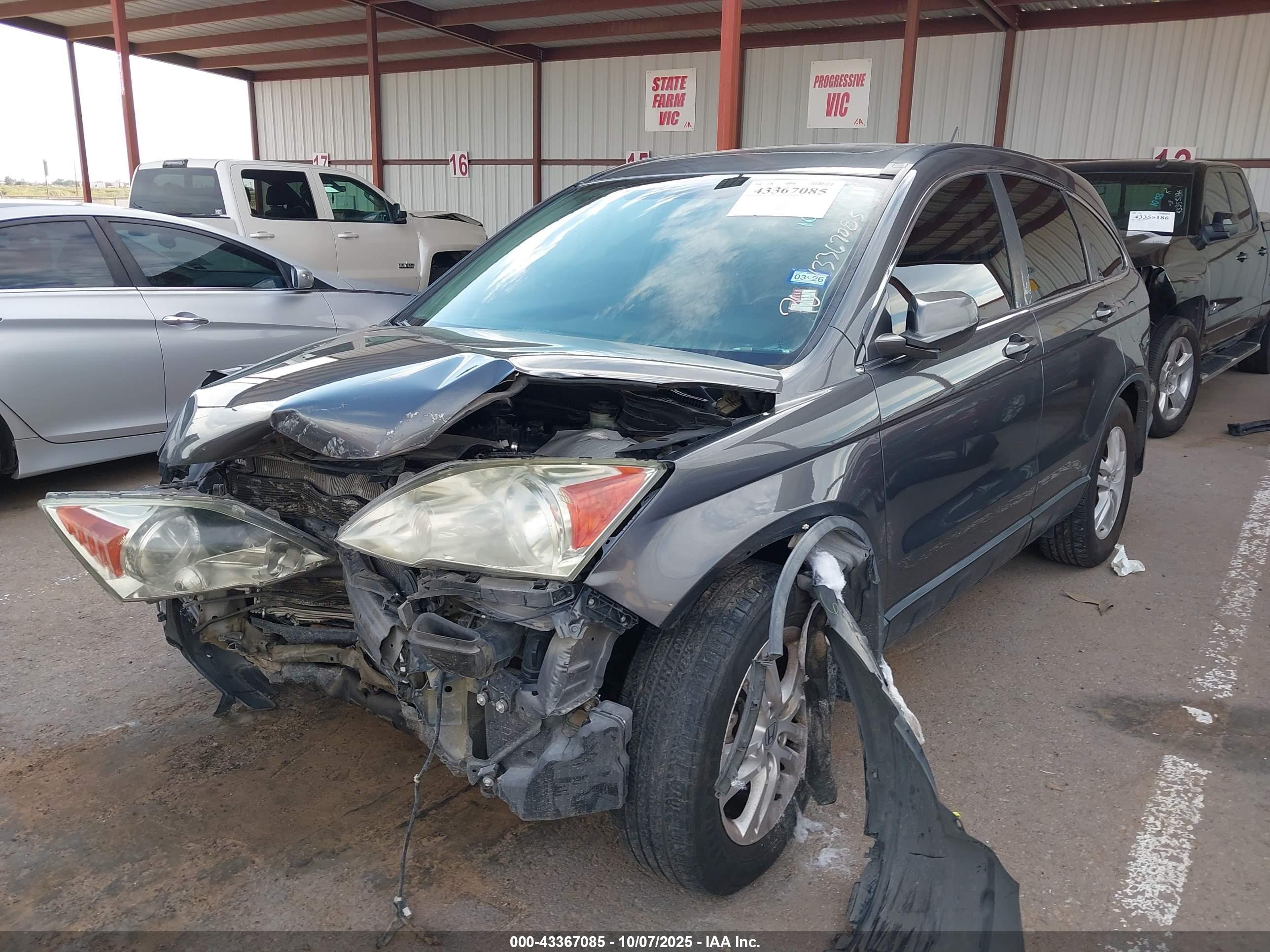 HONDA CR-V image 2
