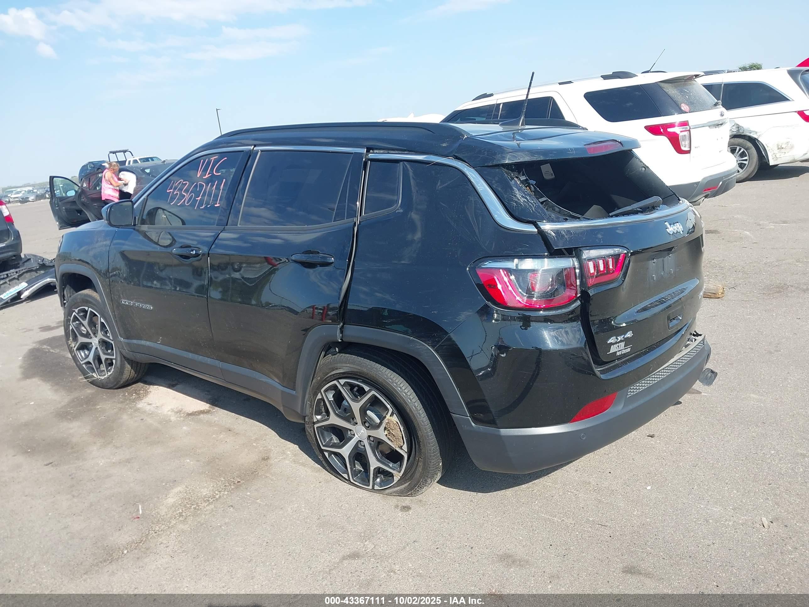 JEEP COMPASS image 3