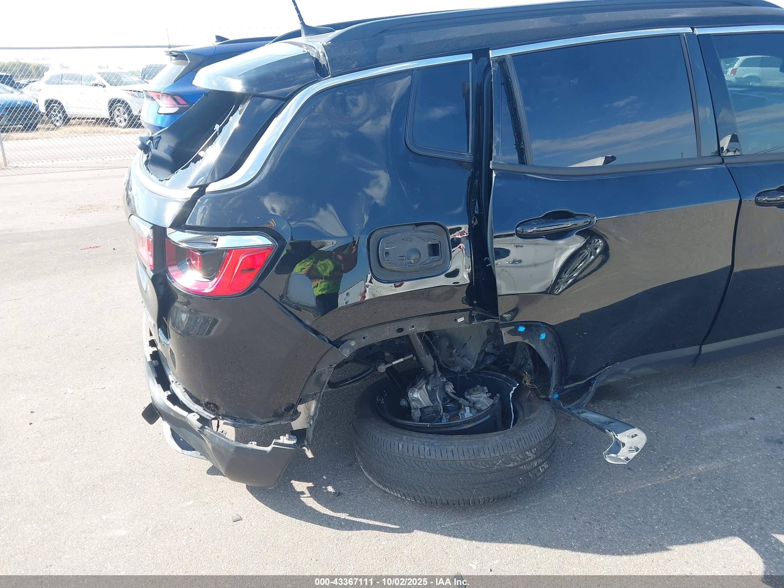 JEEP COMPASS image 6