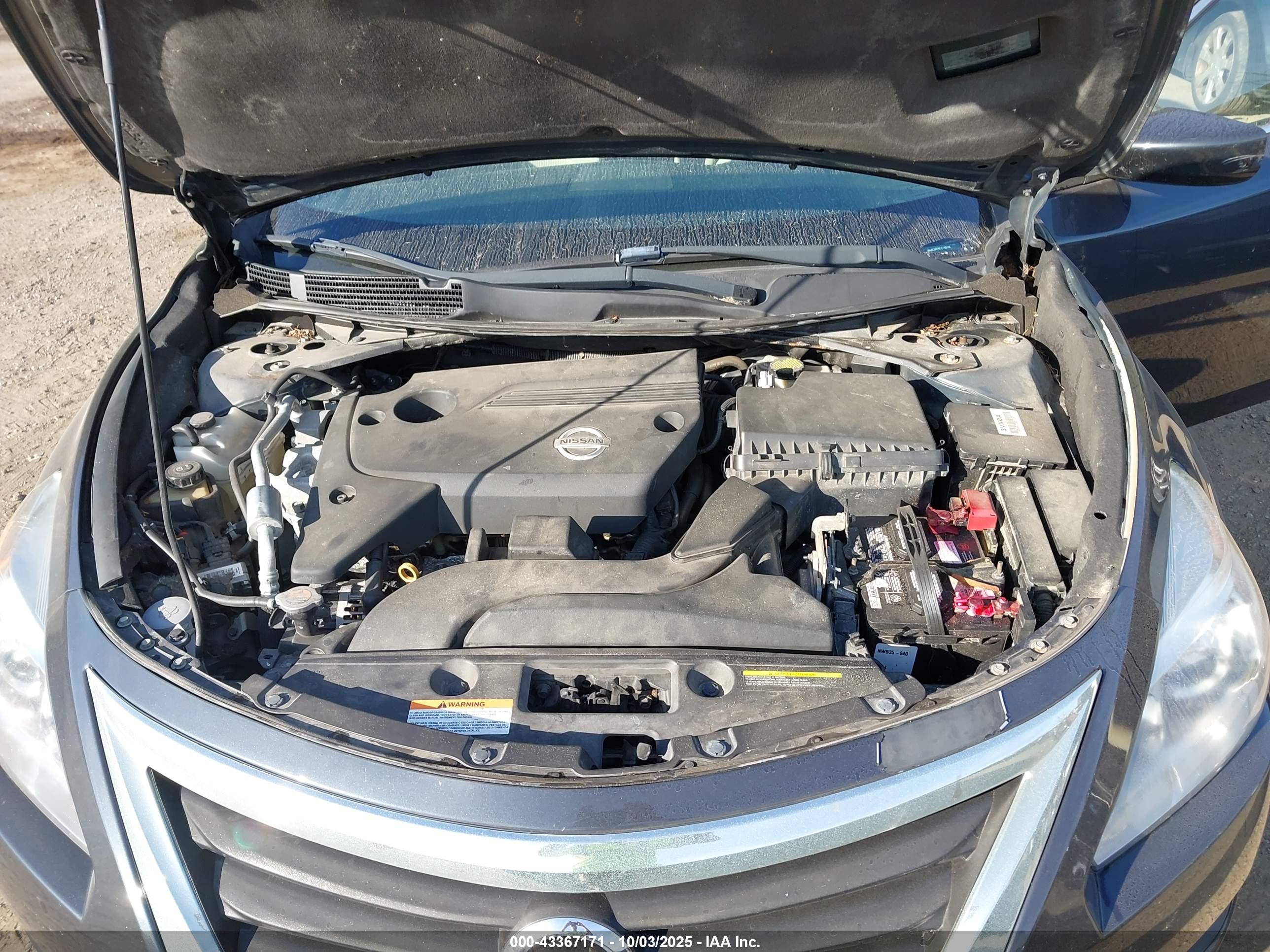 NISSAN ALTIMA image 10