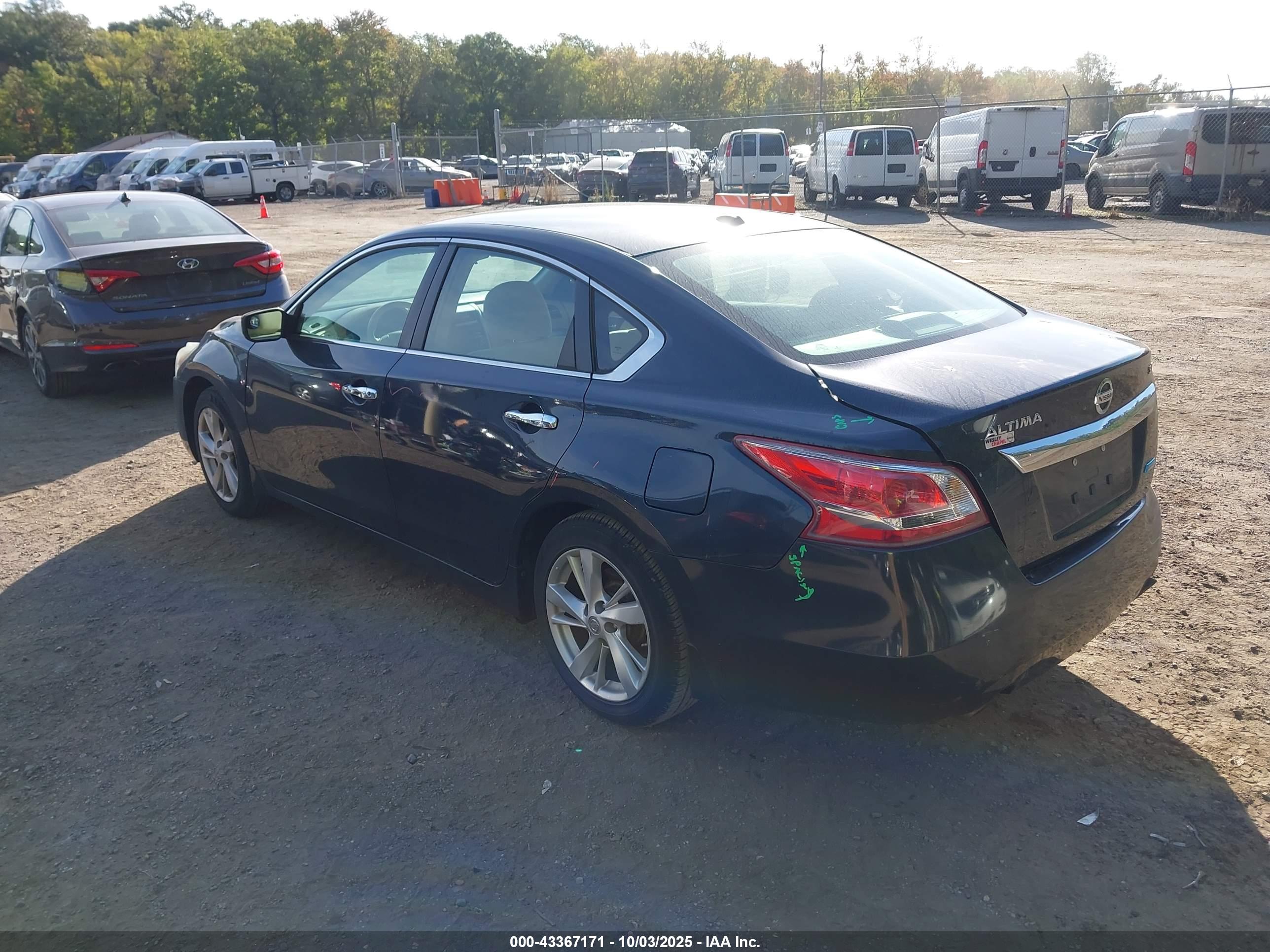 NISSAN ALTIMA image 3