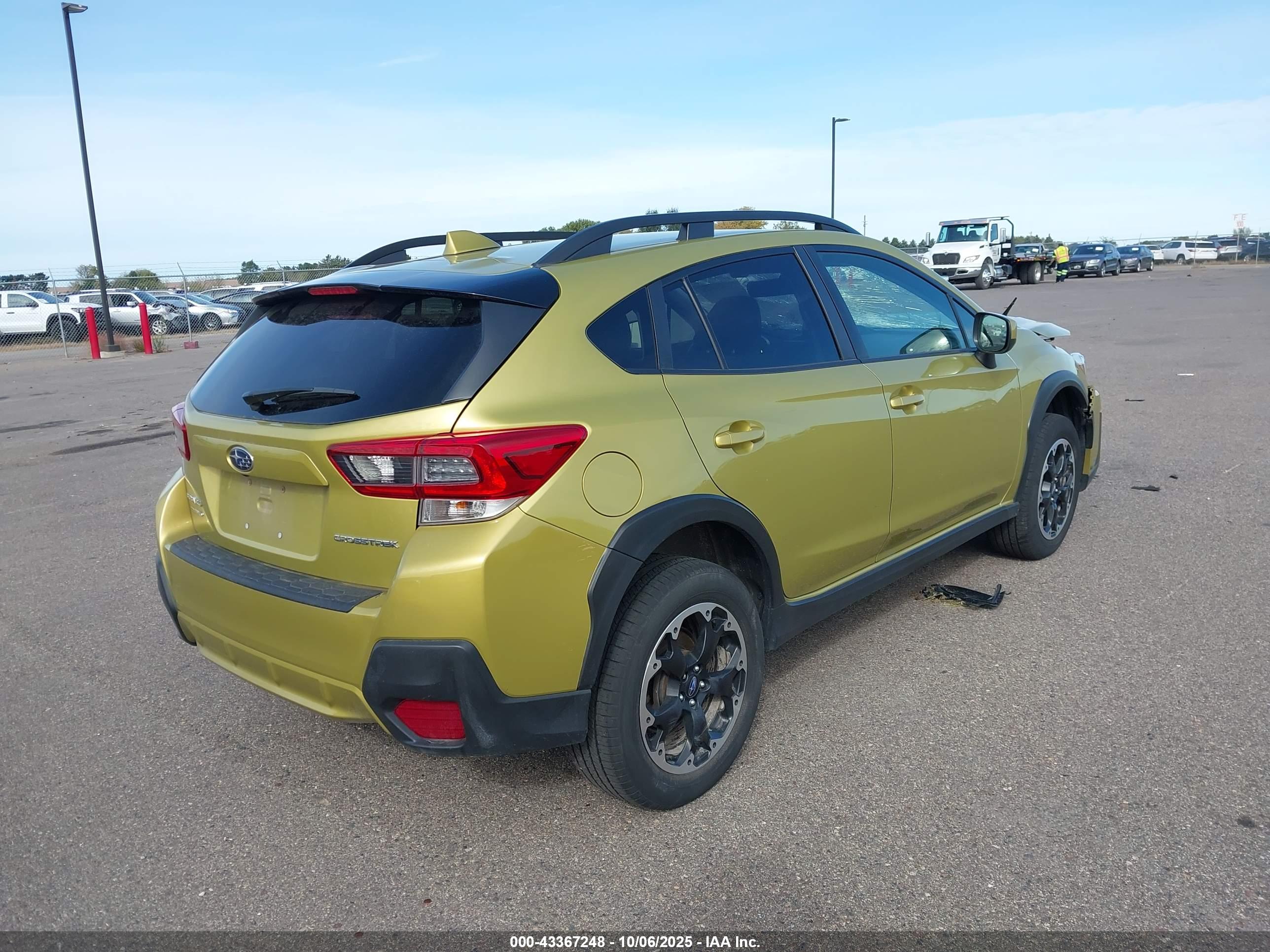 SUBARU CROSSTREK image 4