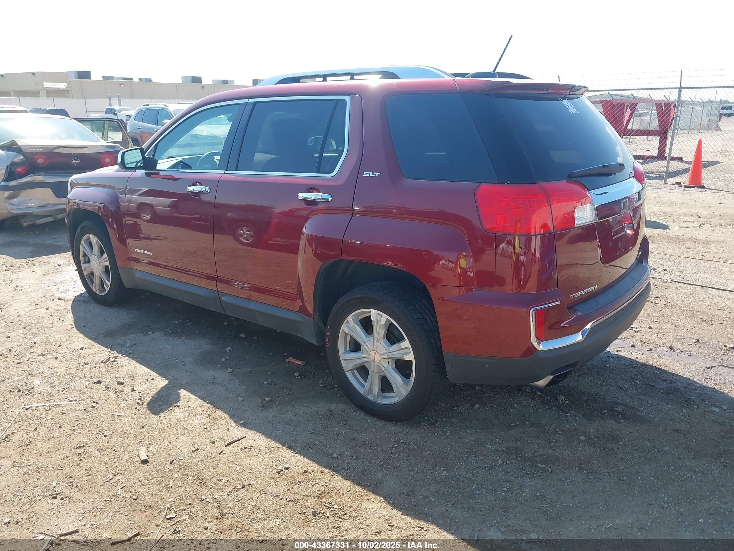 GMC TERRAIN image 3