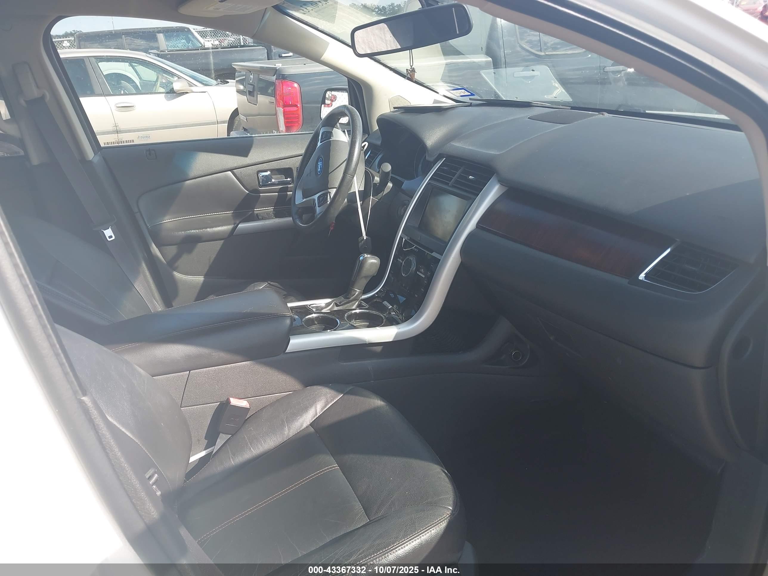 FORD EDGE image 5