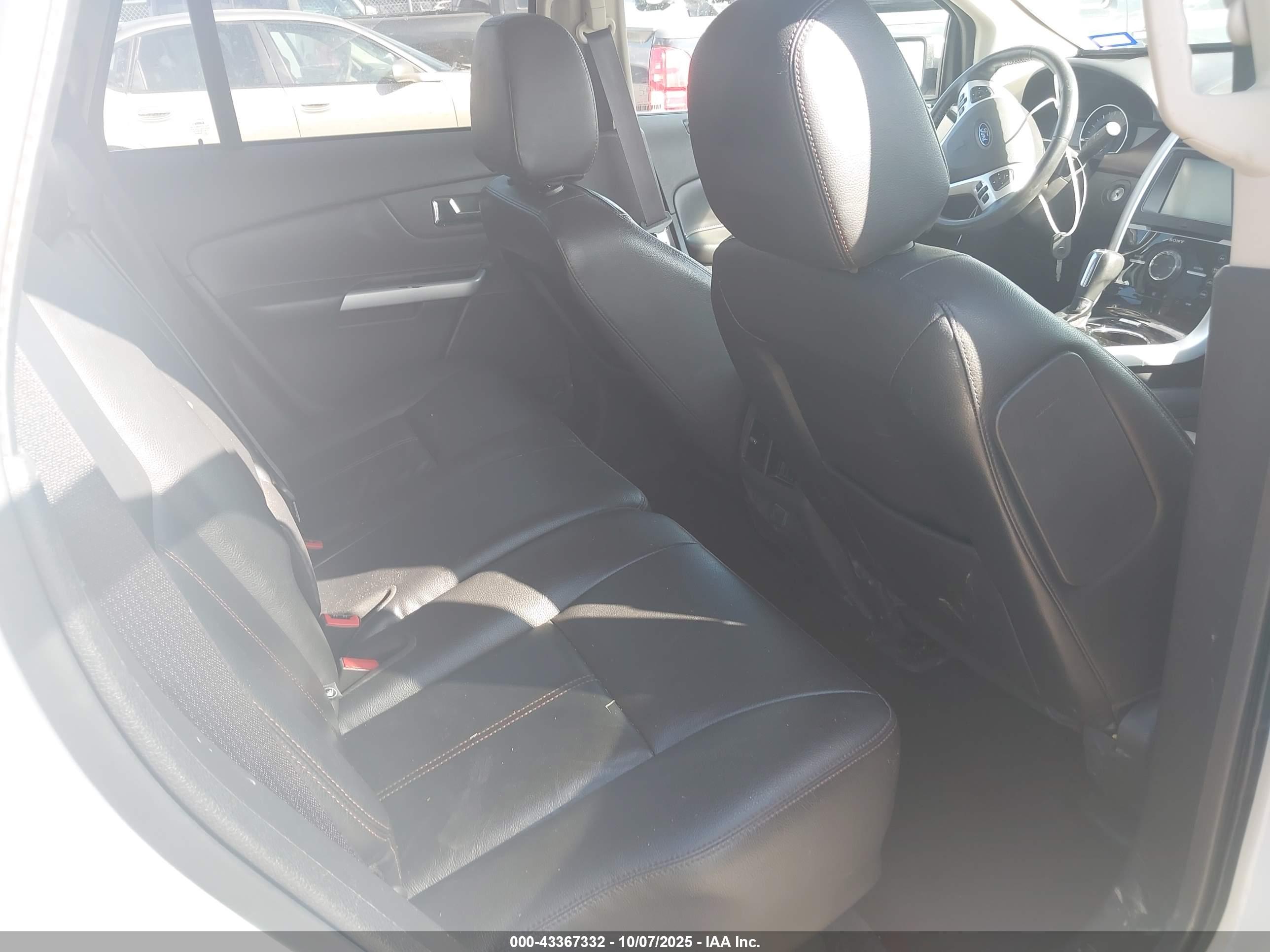 FORD EDGE image 8