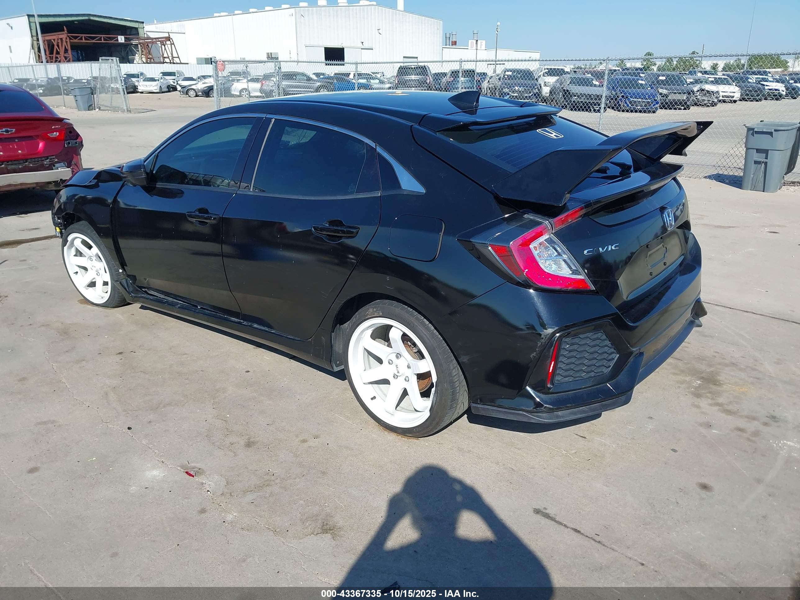 HONDA CIVIC image 3