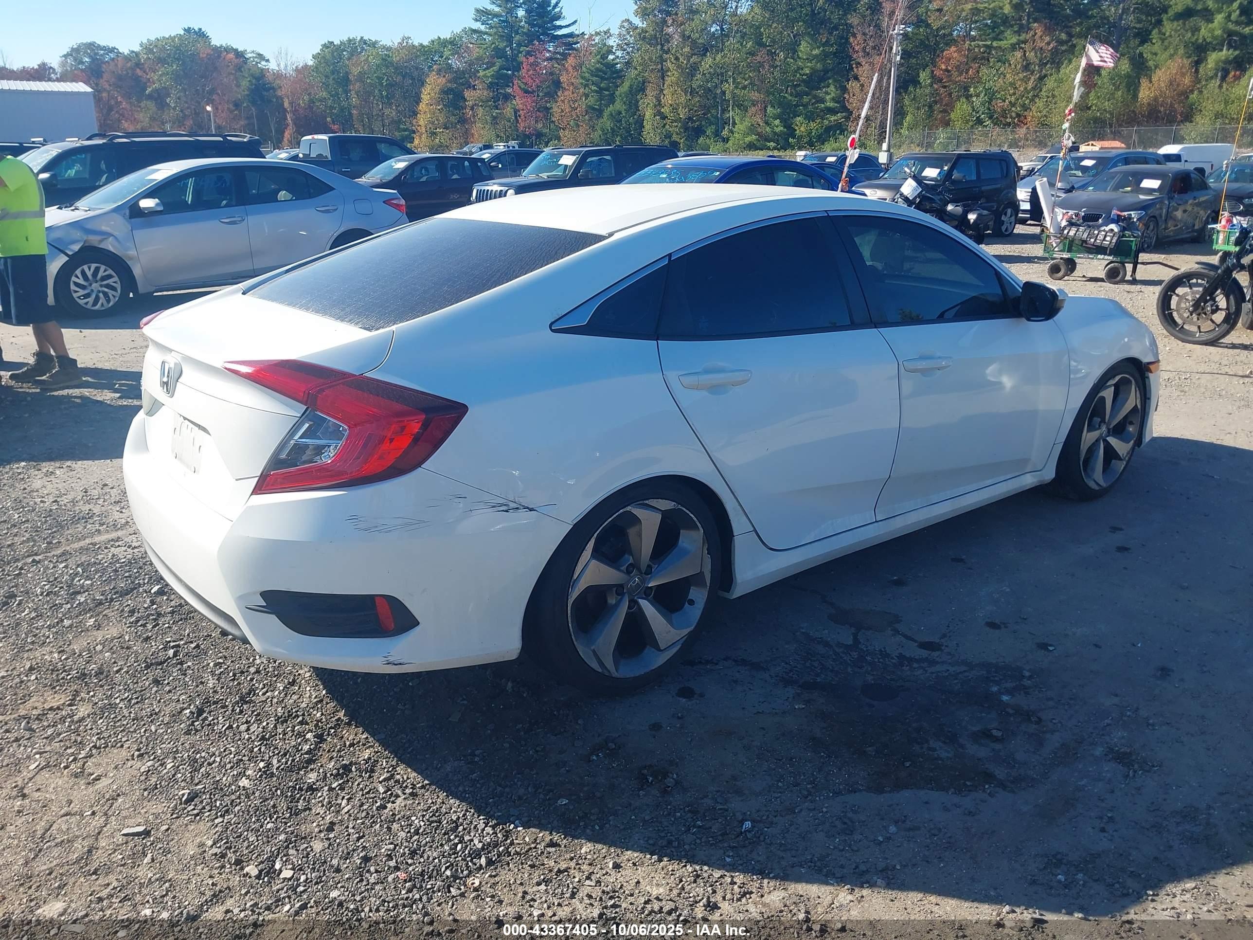 HONDA CIVIC image 4