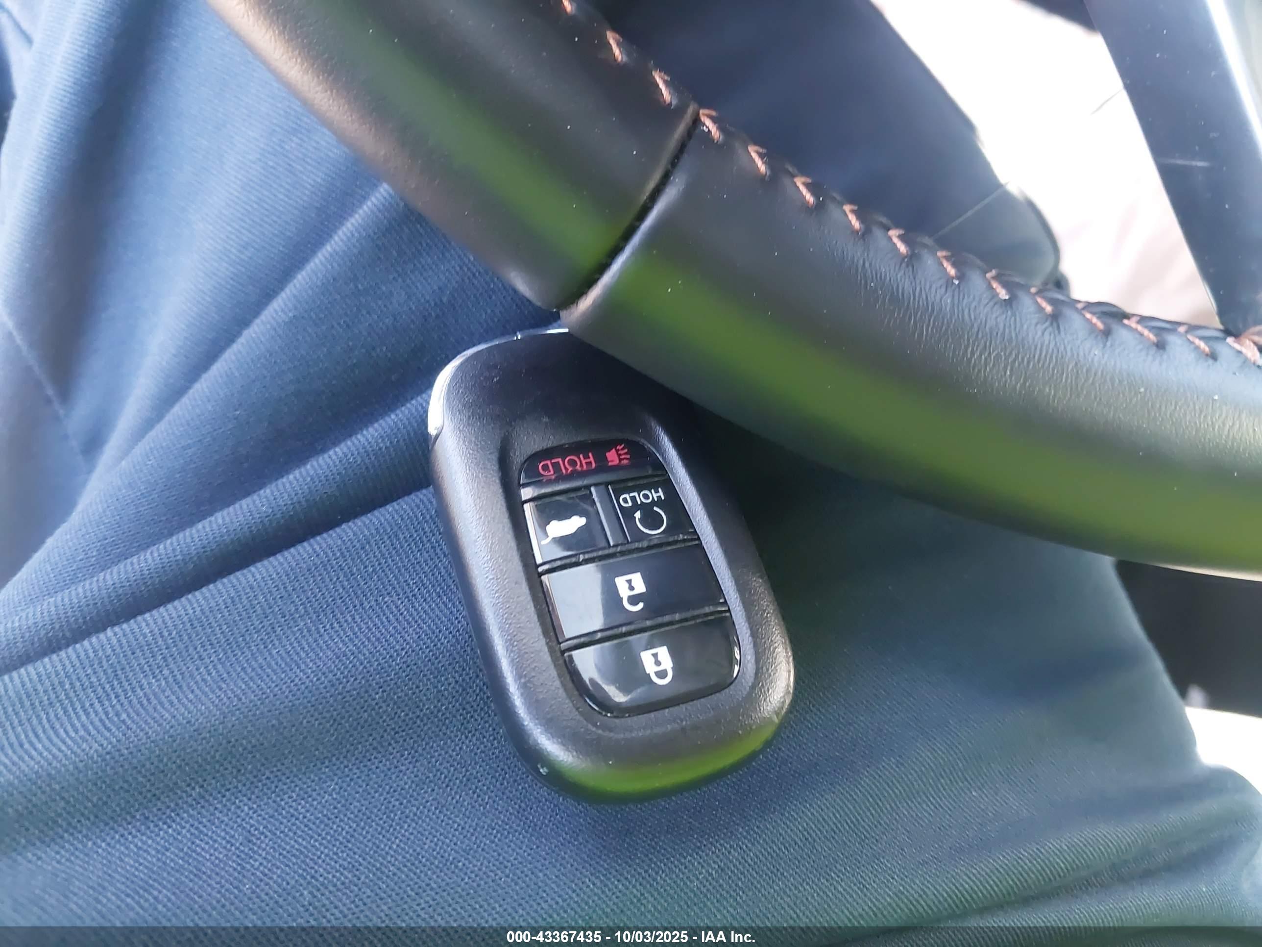 HONDA CR-V image 11