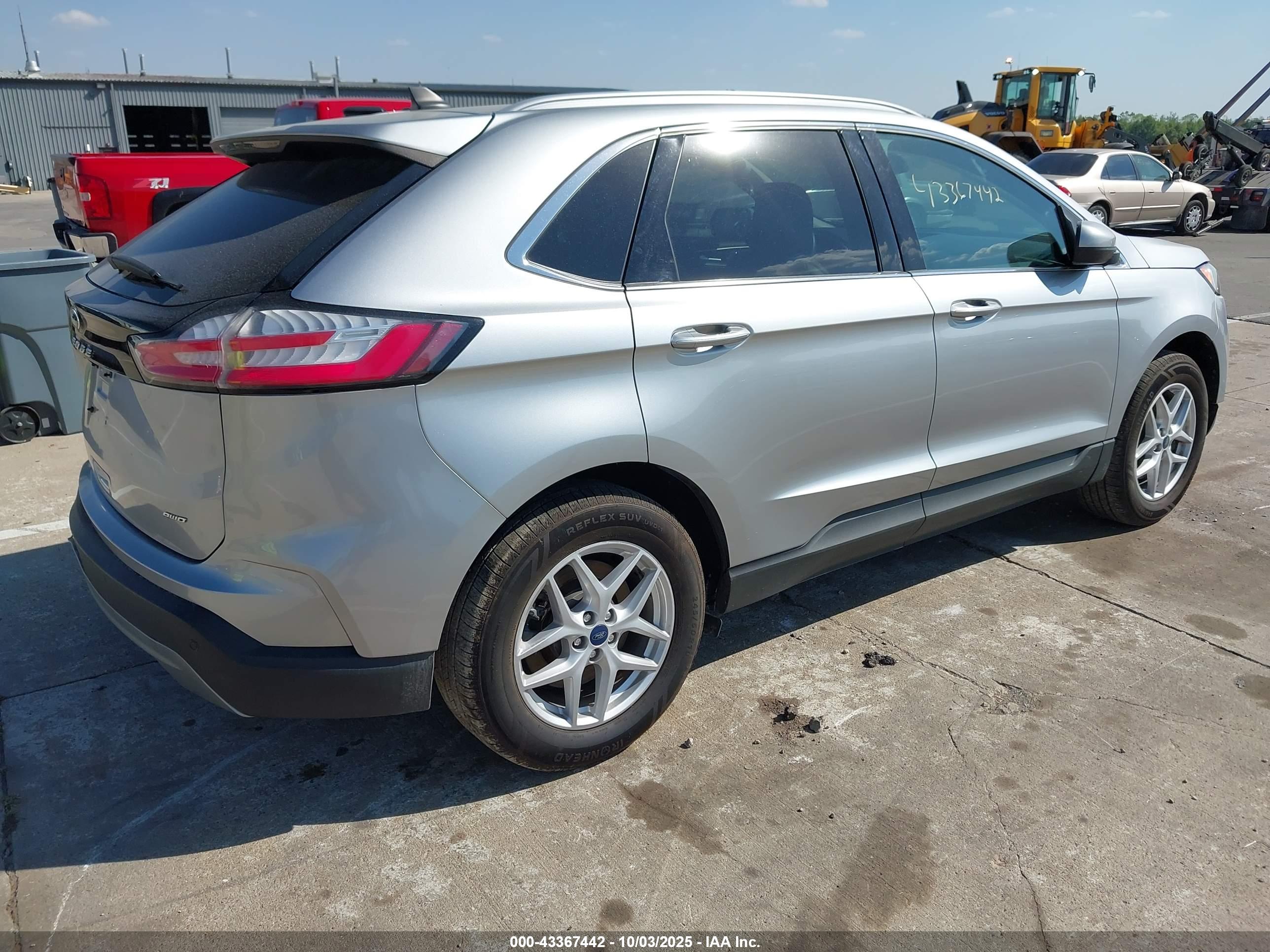 FORD EDGE image 4