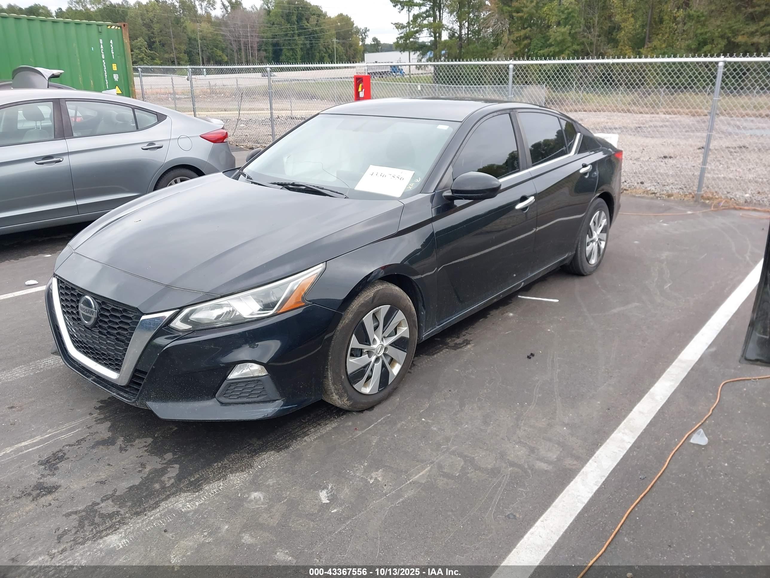 NISSAN ALTIMA image 2