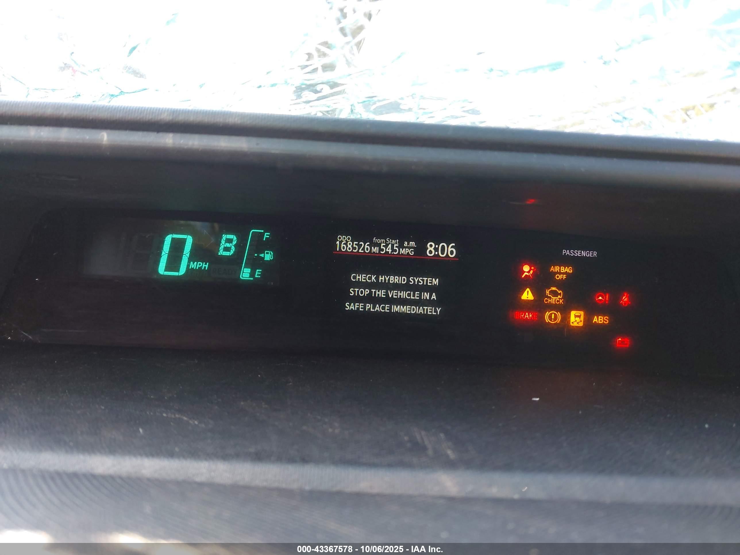 TOYOTA PRIUS image 7