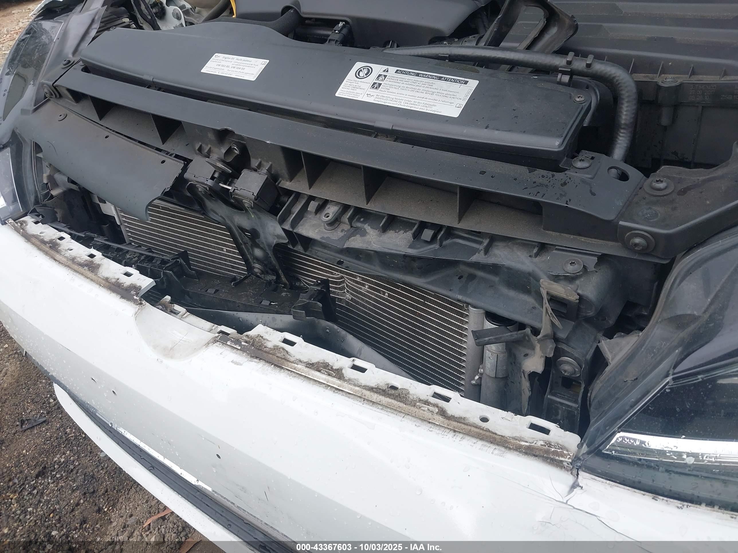 VOLKSWAGEN GOLF image 6
