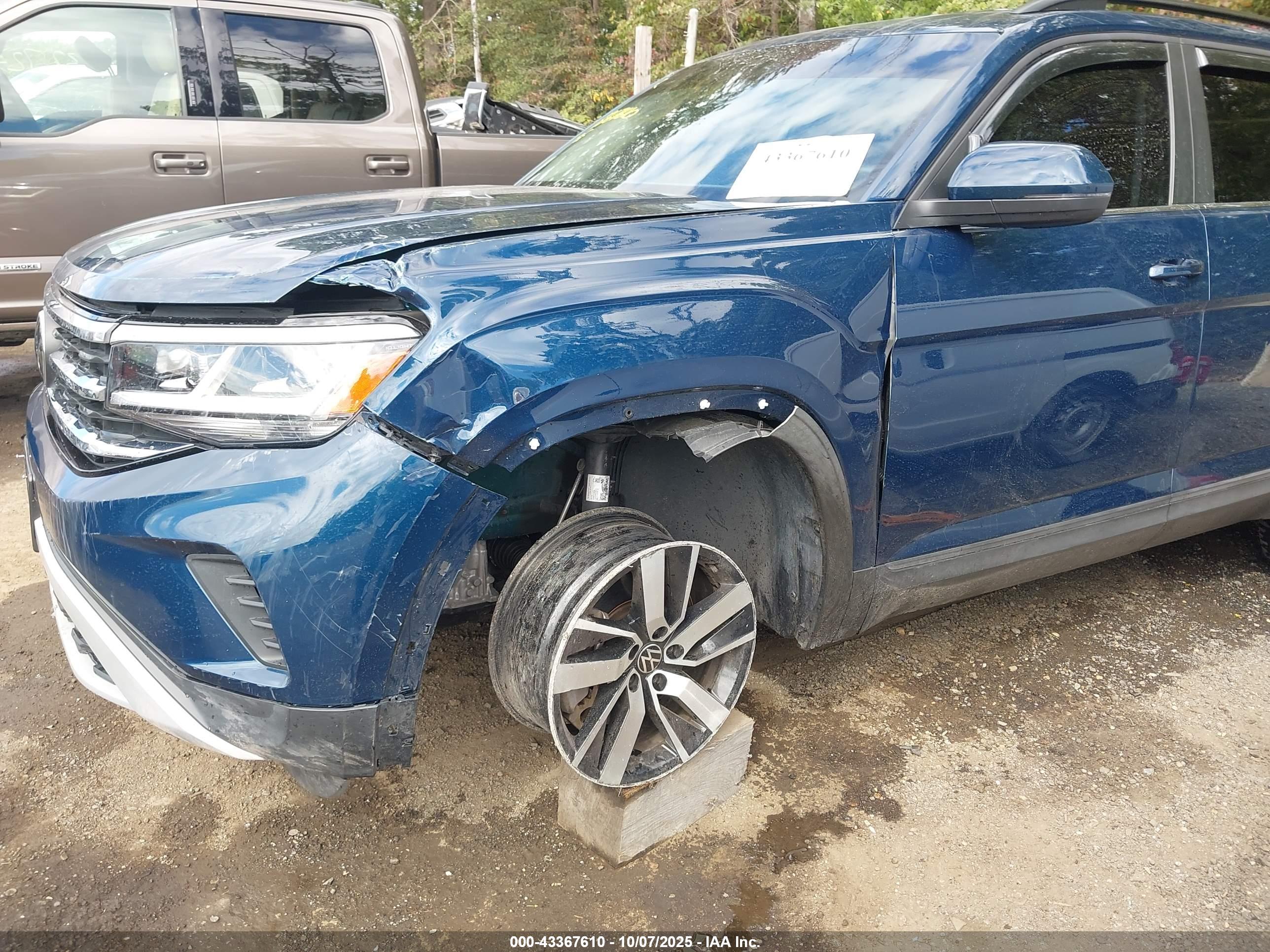 VOLKSWAGEN ATLAS image 6