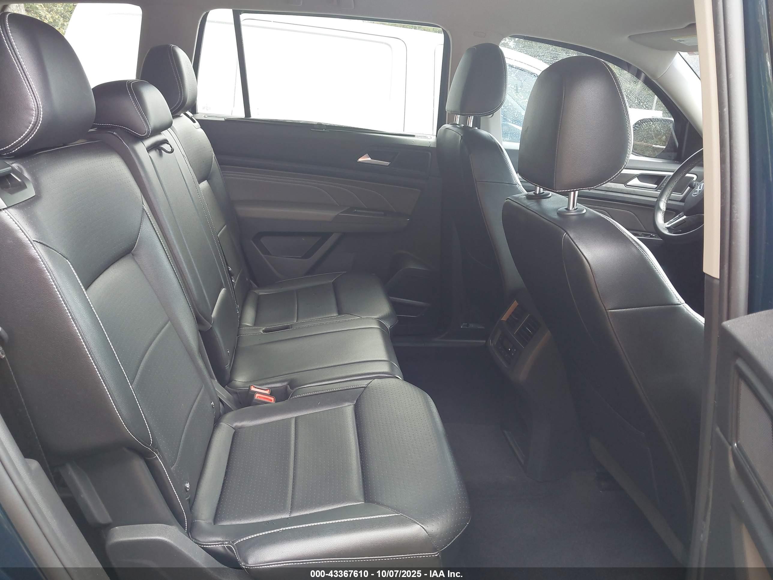 VOLKSWAGEN ATLAS image 8