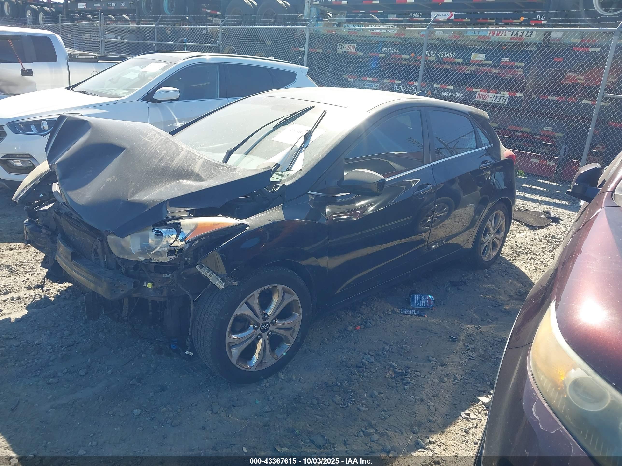 HYUNDAI ELANTRA image 2