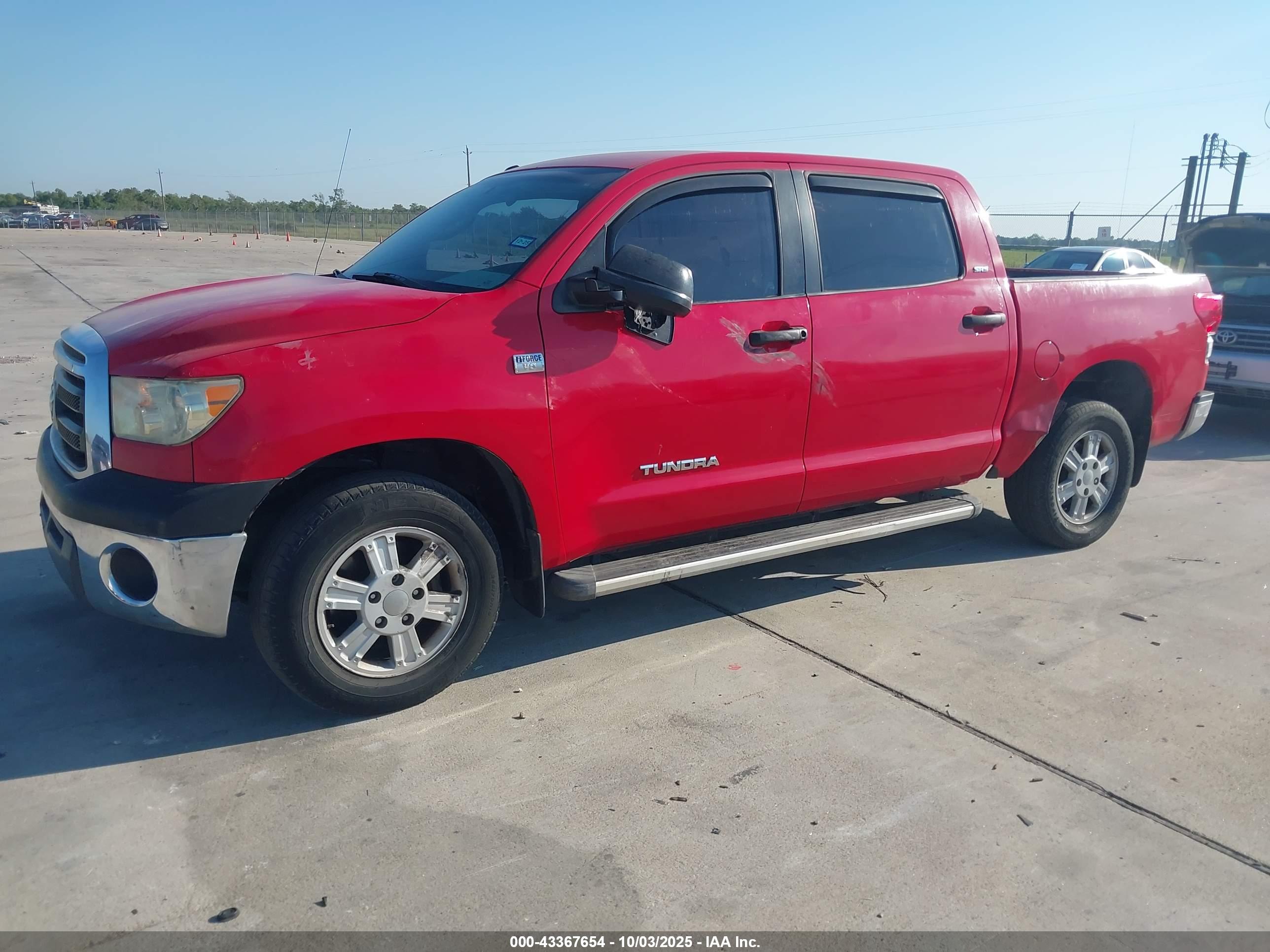 TOYOTA TUNDRA image 2