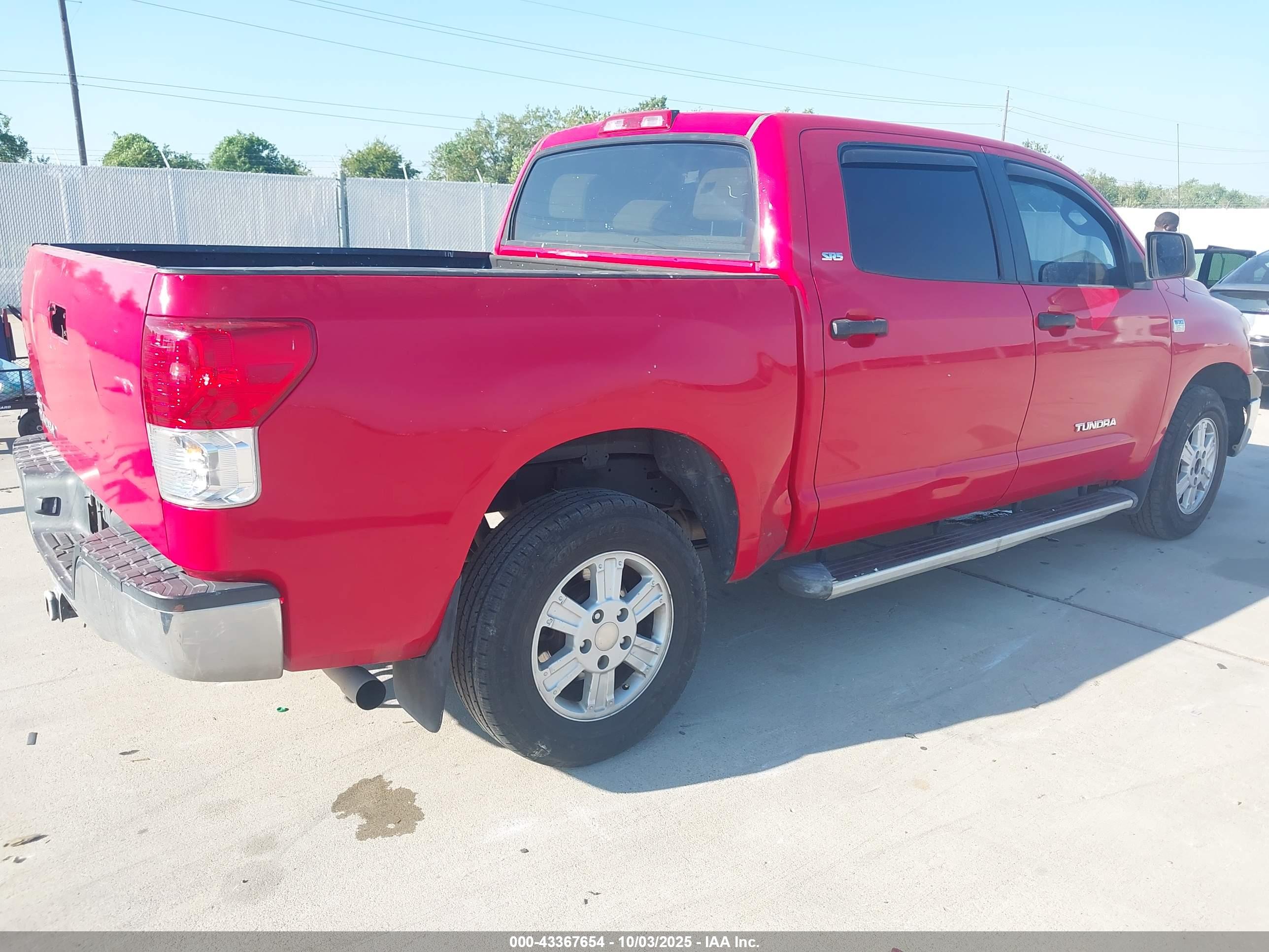TOYOTA TUNDRA image 4