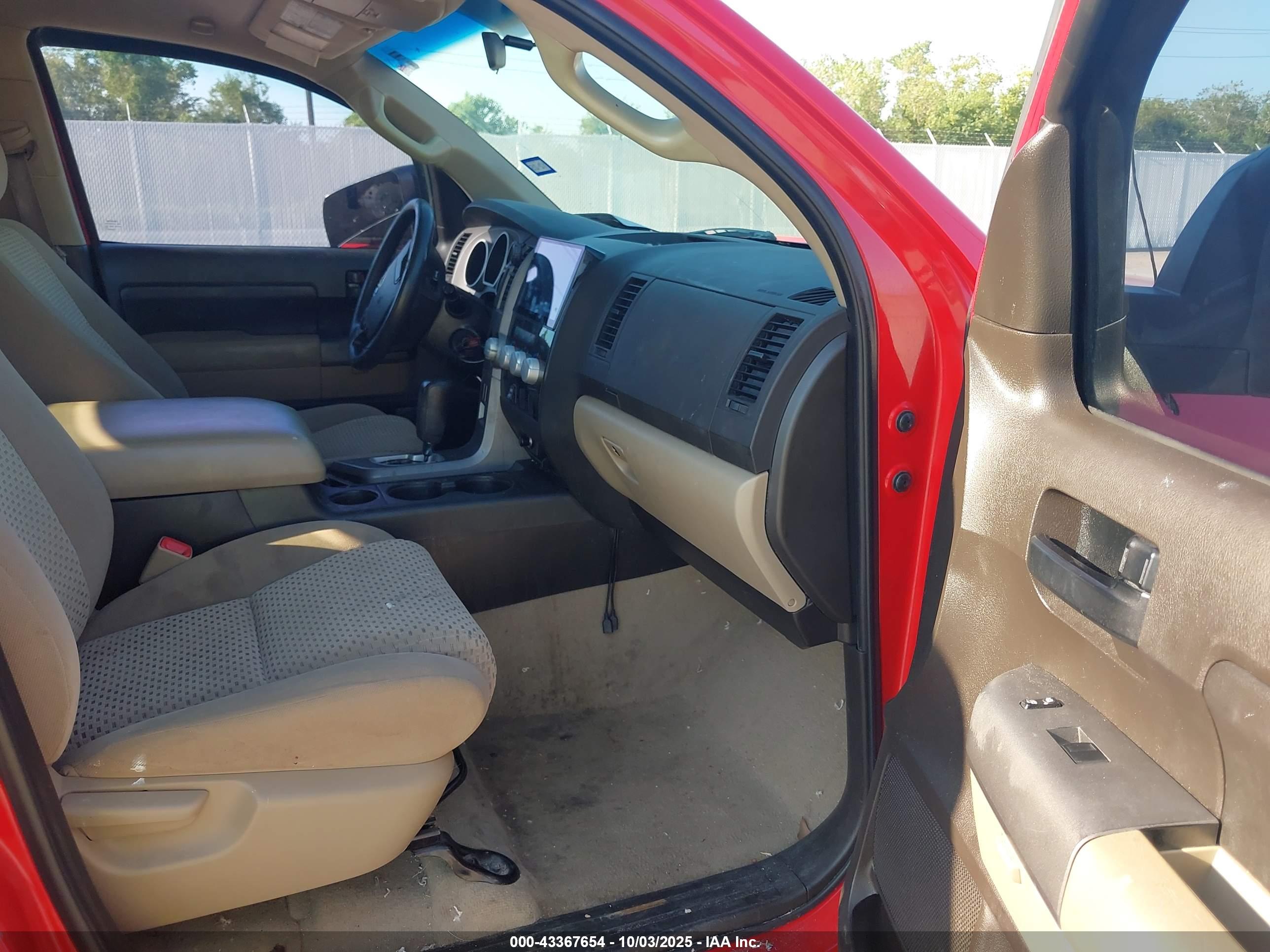 TOYOTA TUNDRA image 5