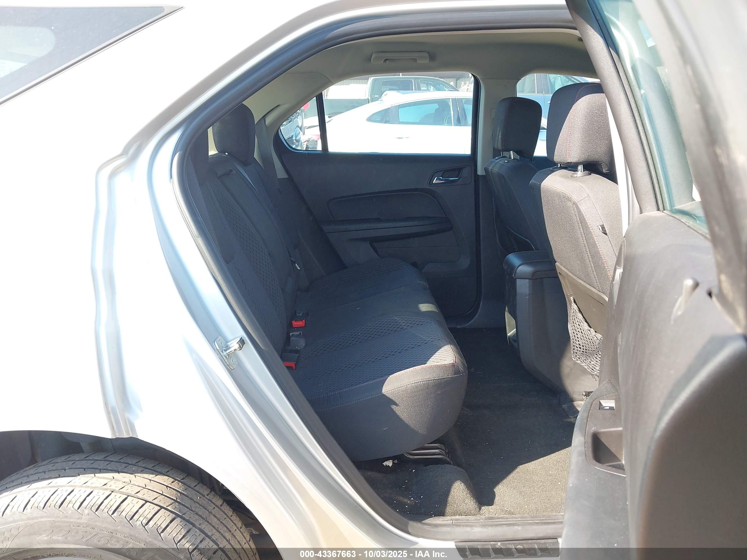 CHEVROLET EQUINOX image 8