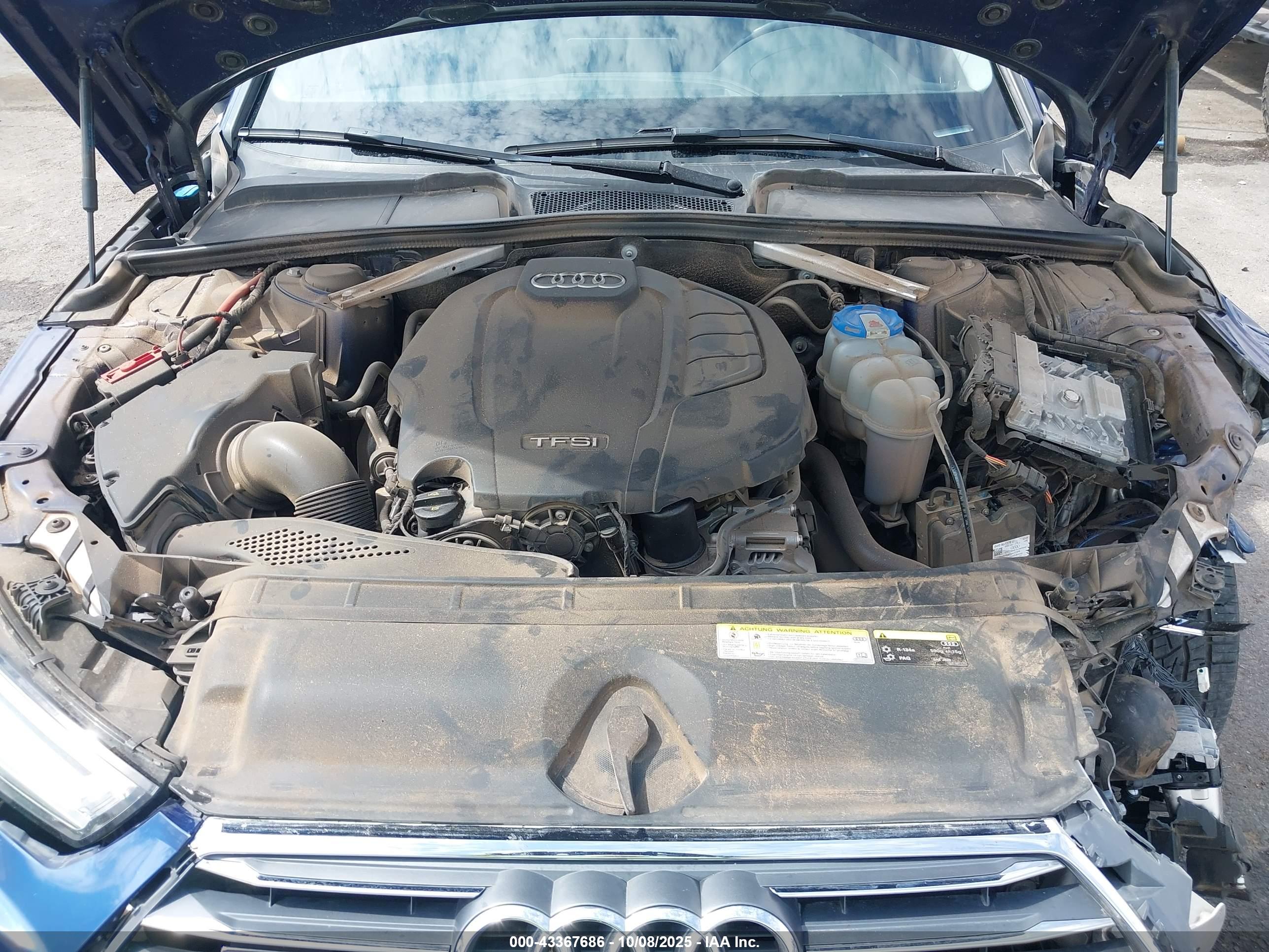 AUDI A4 image 10