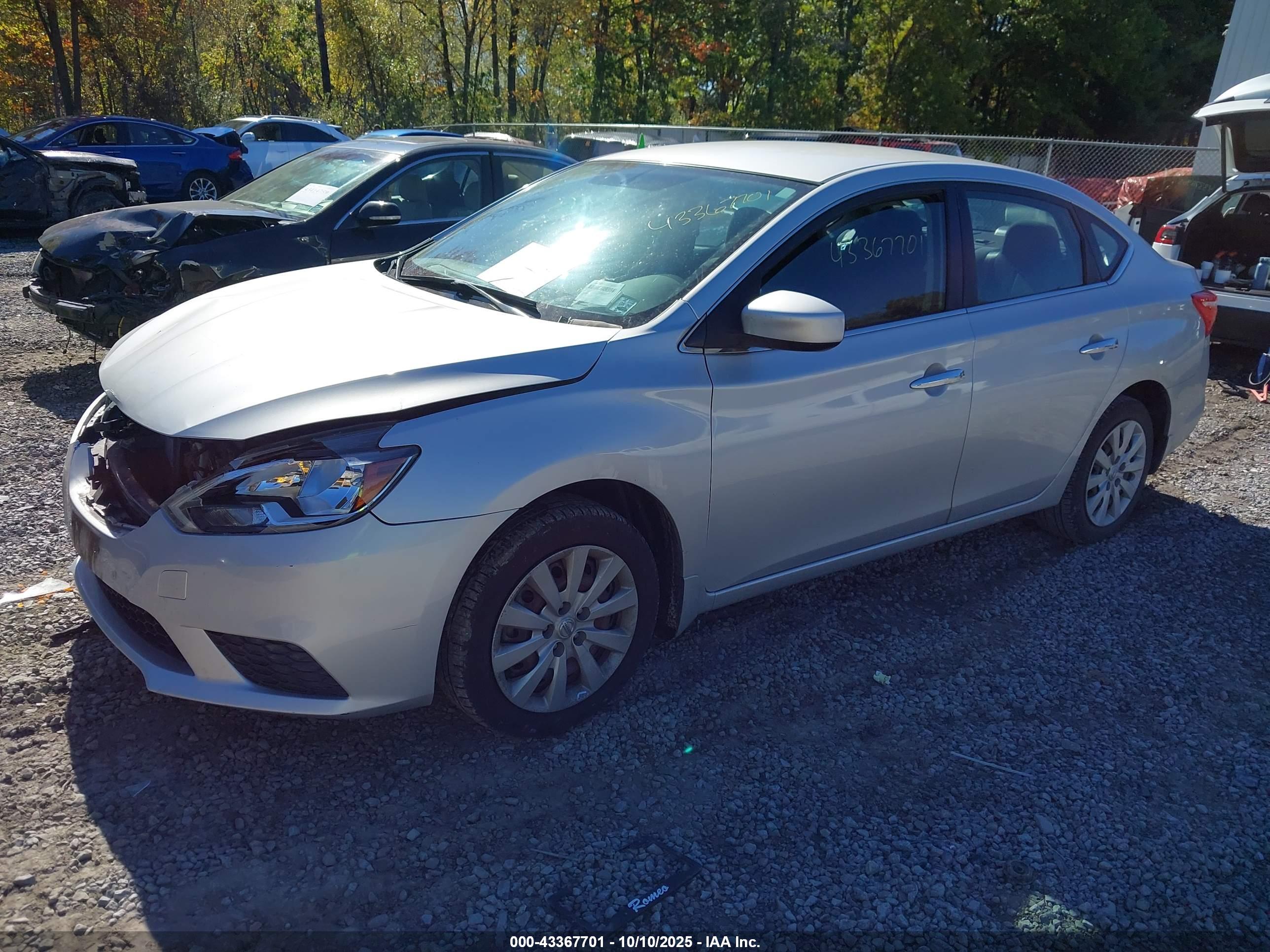 NISSAN SENTRA image 2