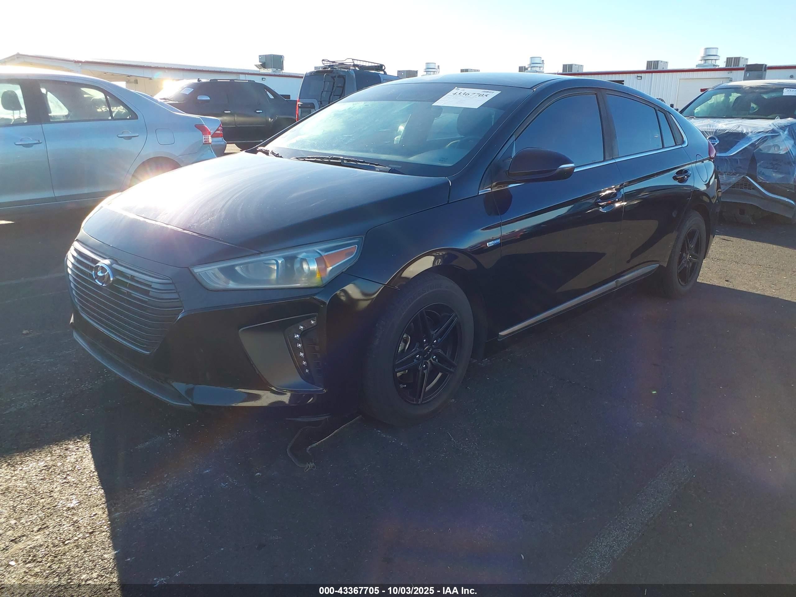 HYUNDAI IONIQ image 2