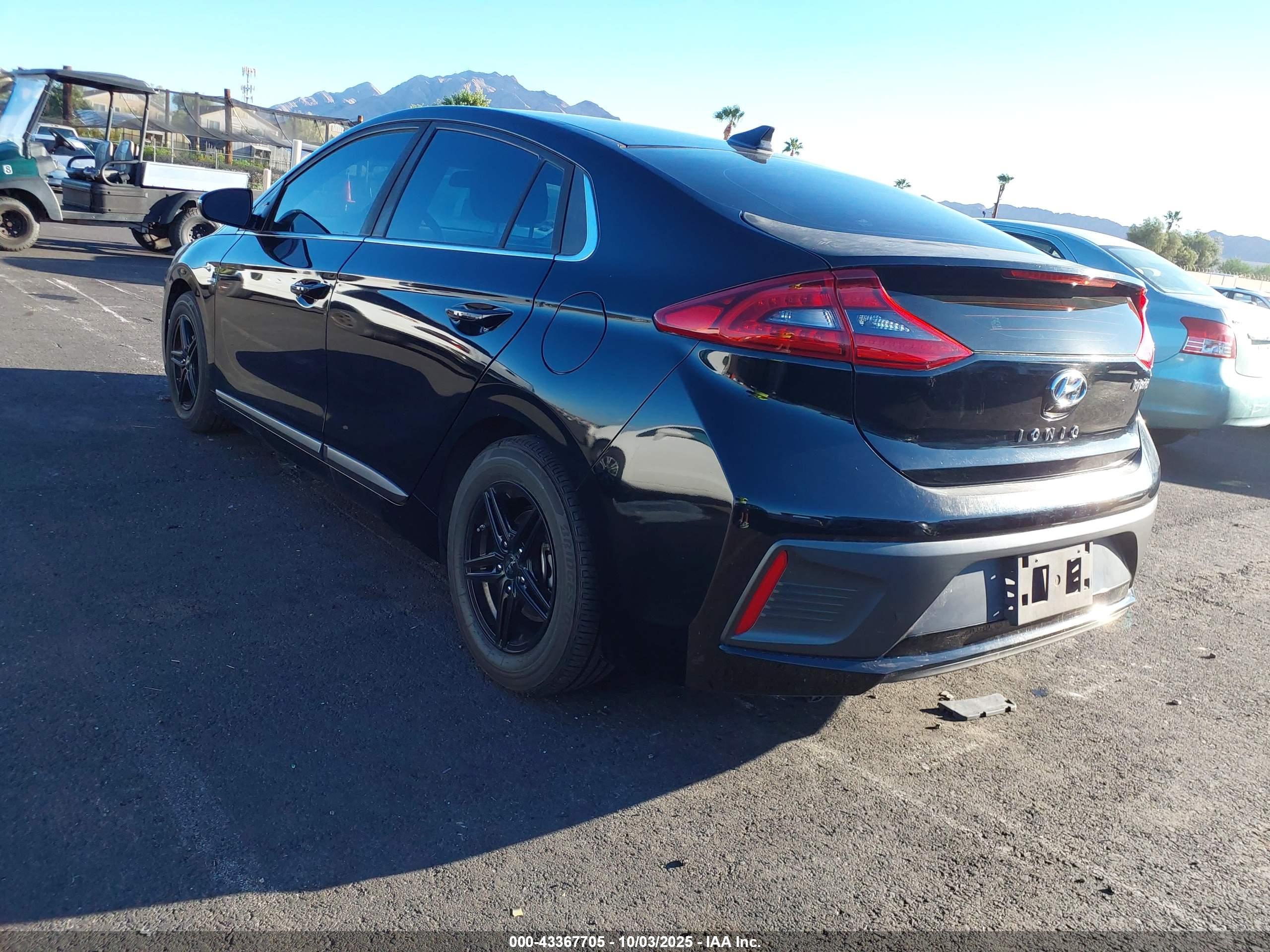 HYUNDAI IONIQ image 3