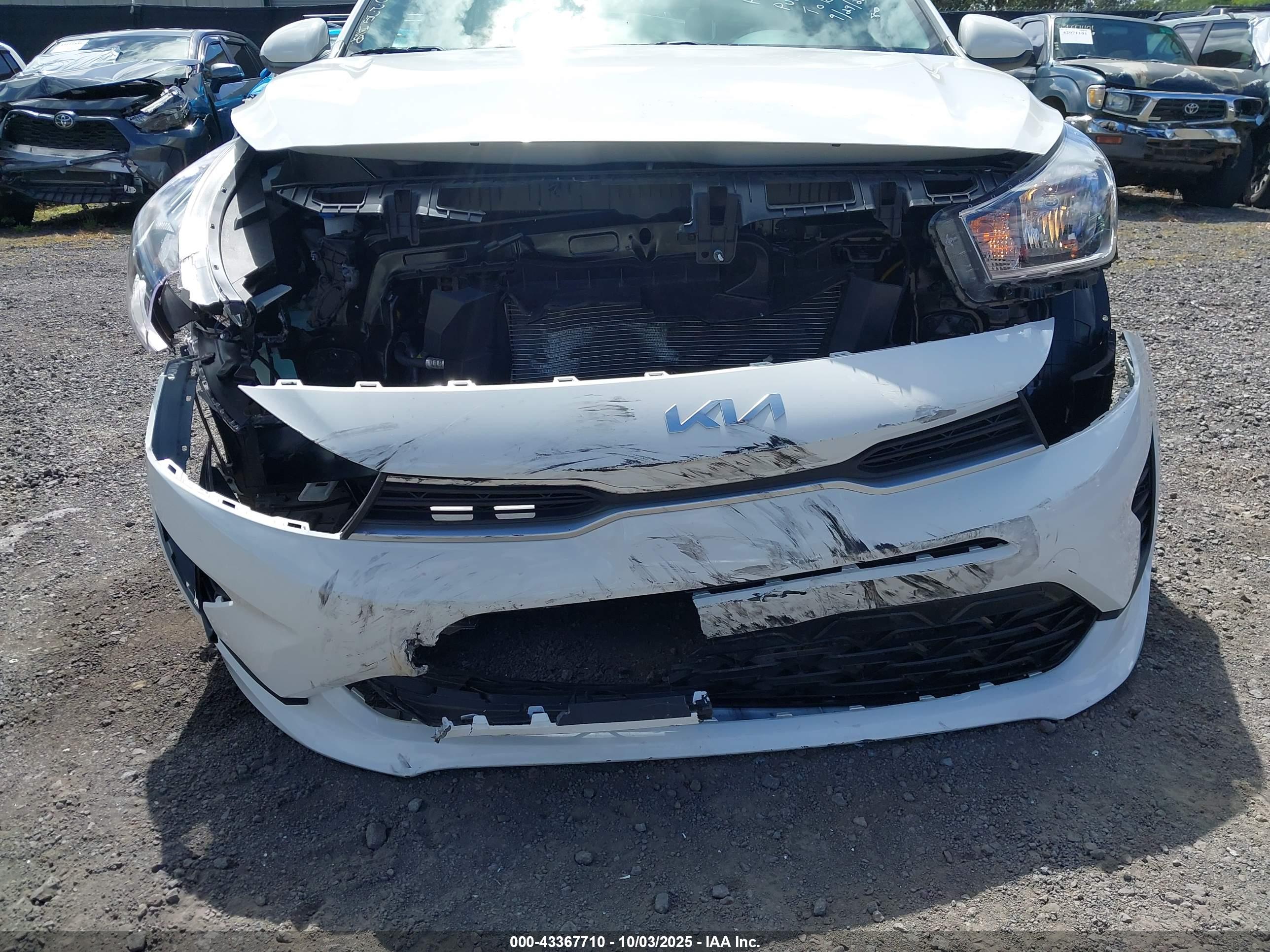 KIA RIO image 6