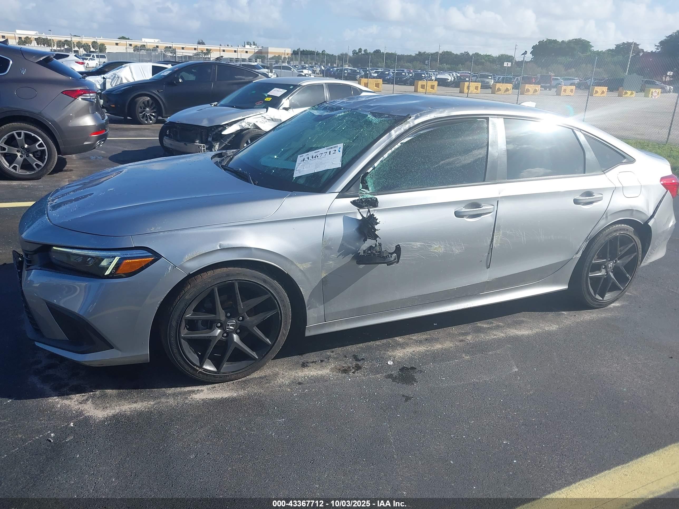 HONDA CIVIC image 6
