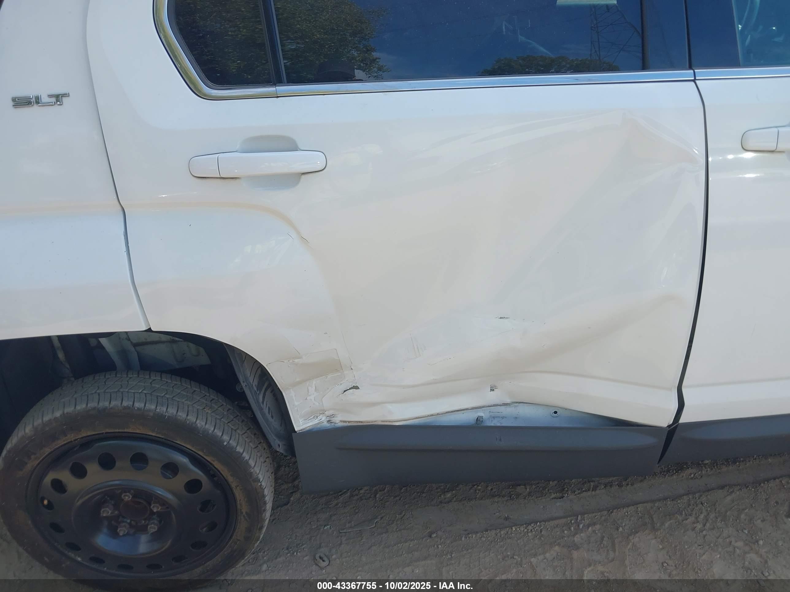 GMC TERRAIN image 6
