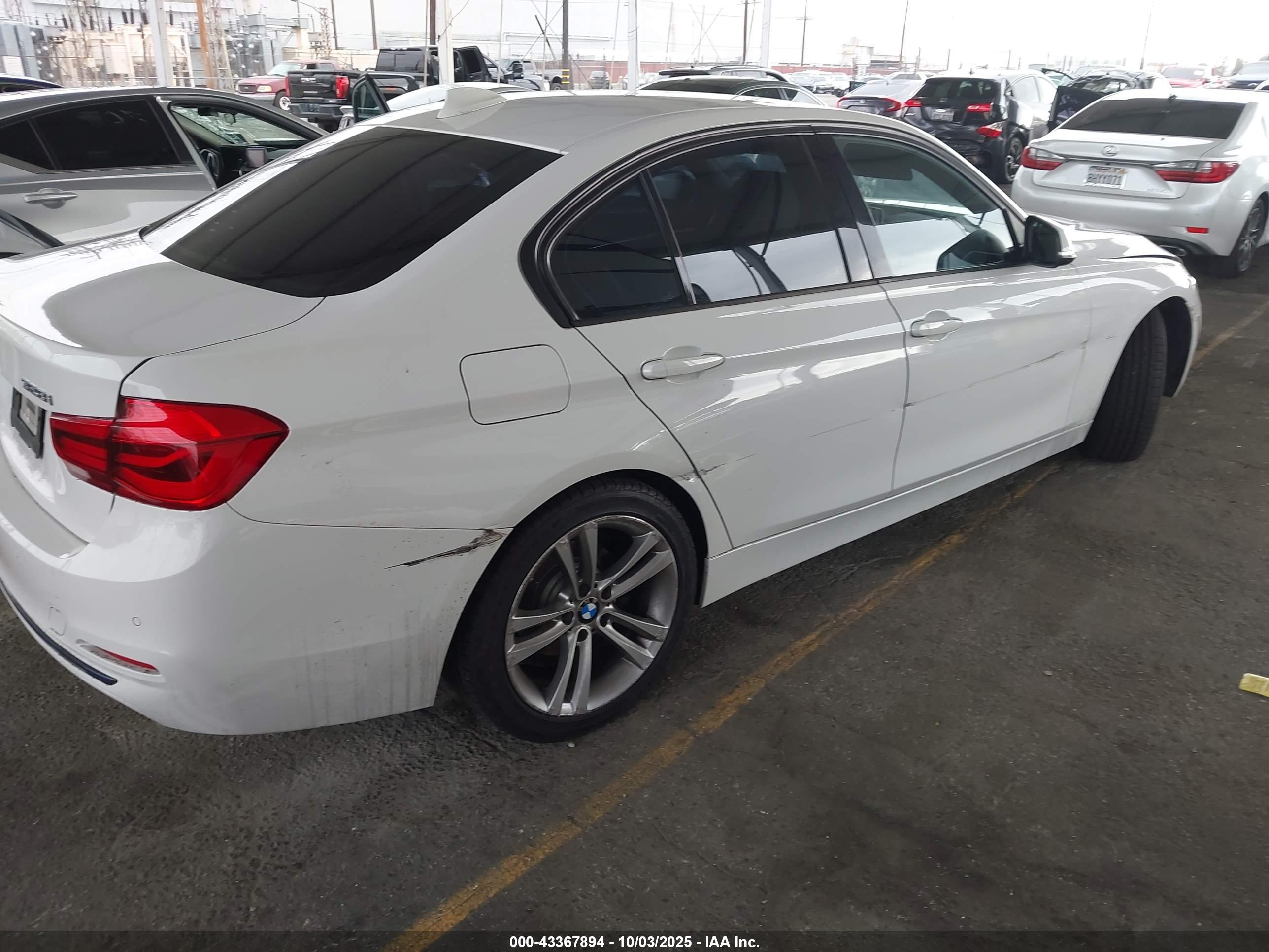 BMW 328I image 4