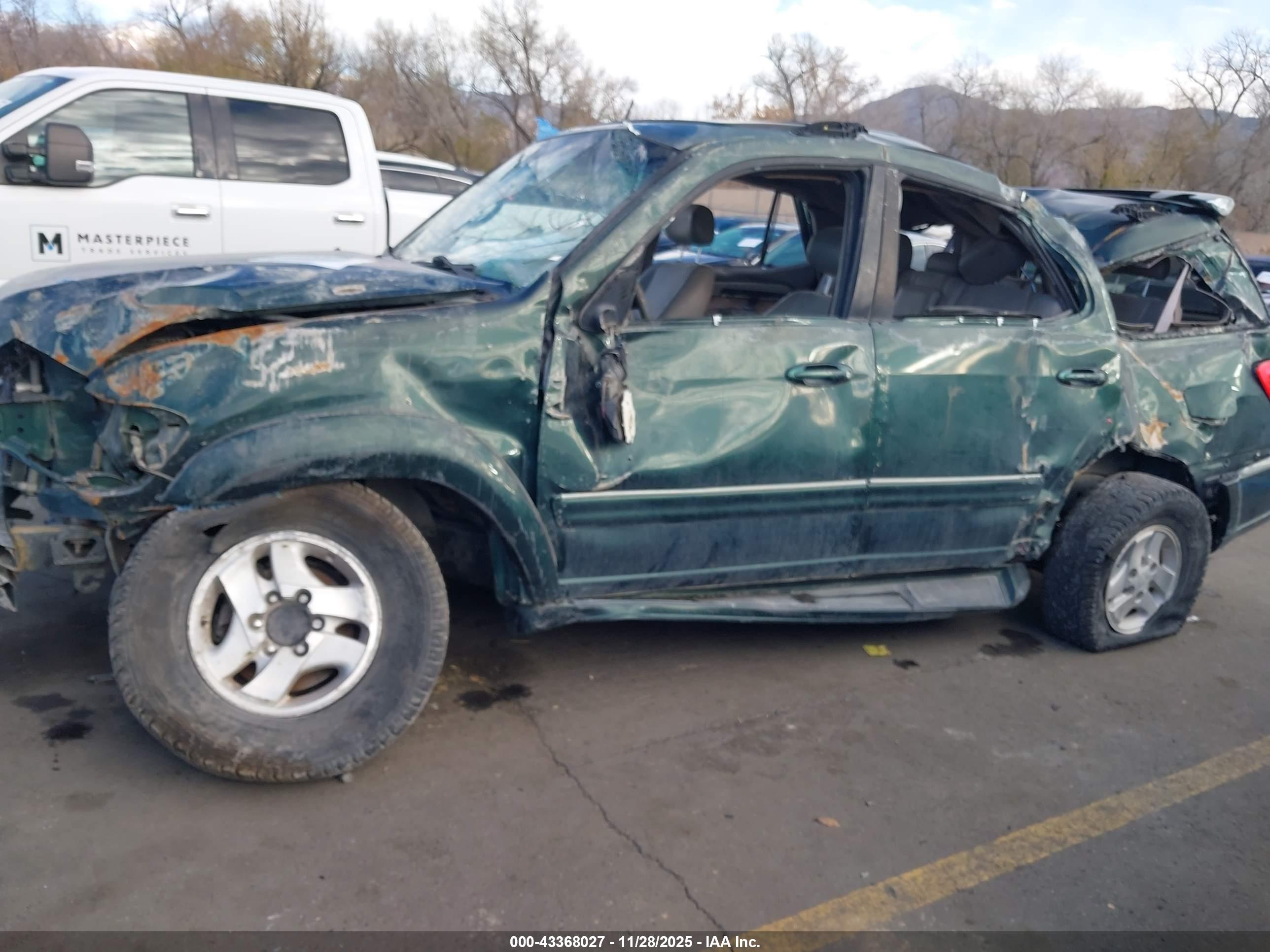 TOYOTA SEQUOIA image 6