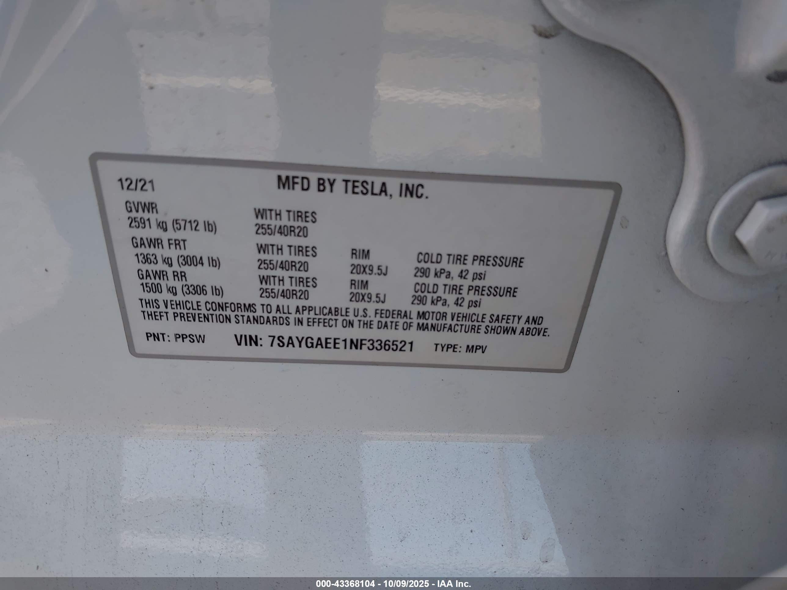 TESLA MODEL image 9