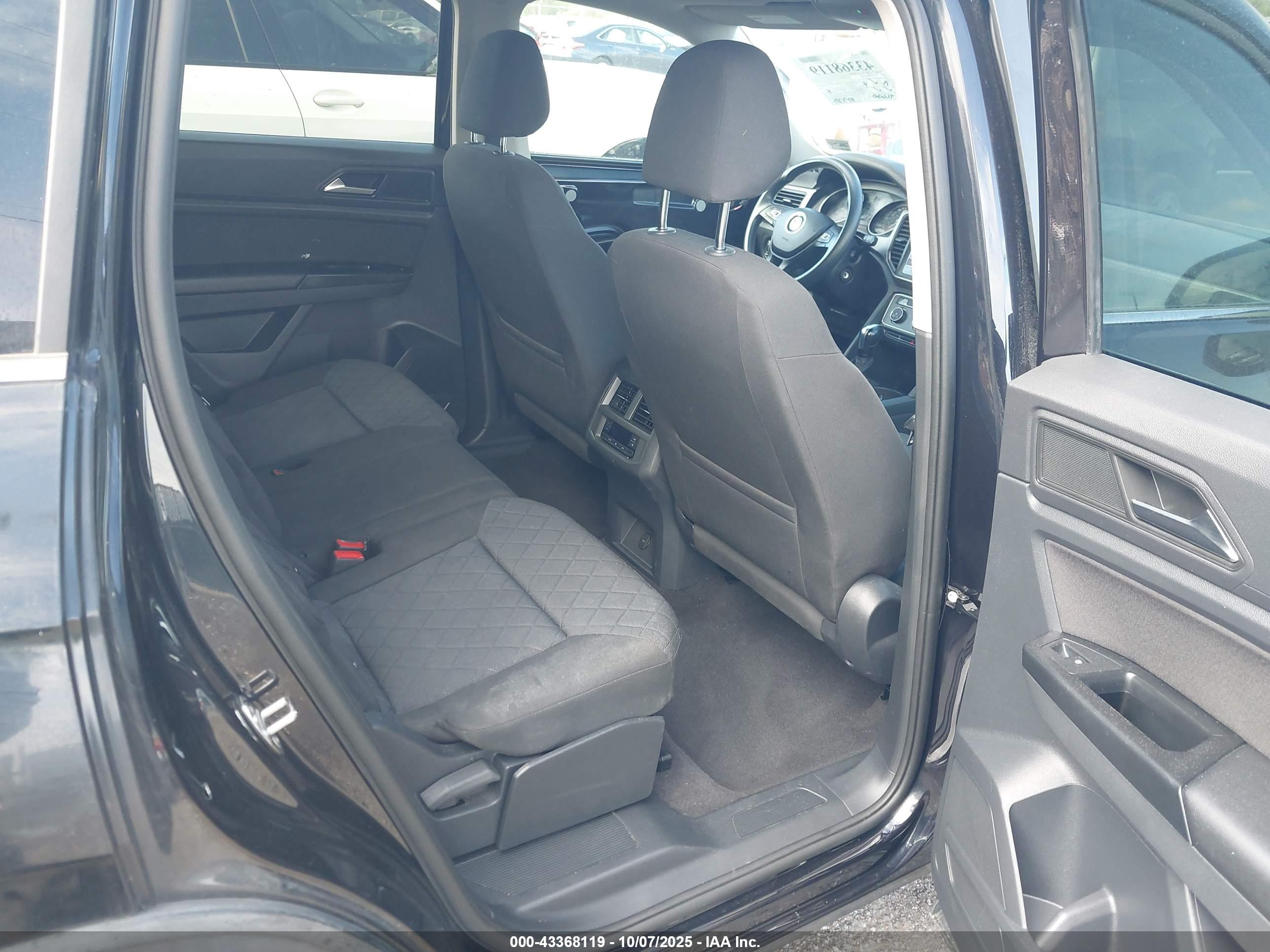 VOLKSWAGEN ATLAS image 8